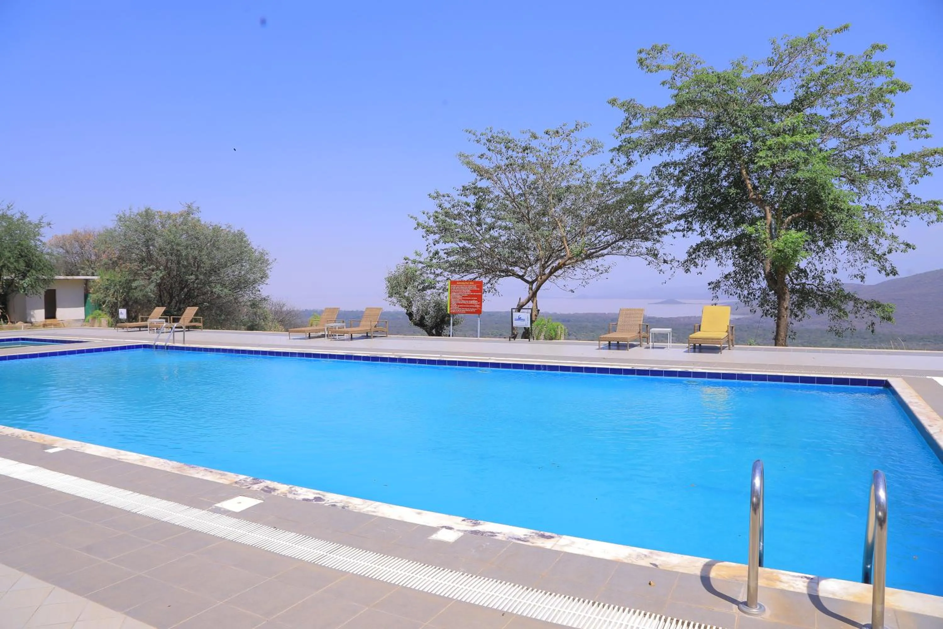 Swimming pool in Haile Resort Arbaminch