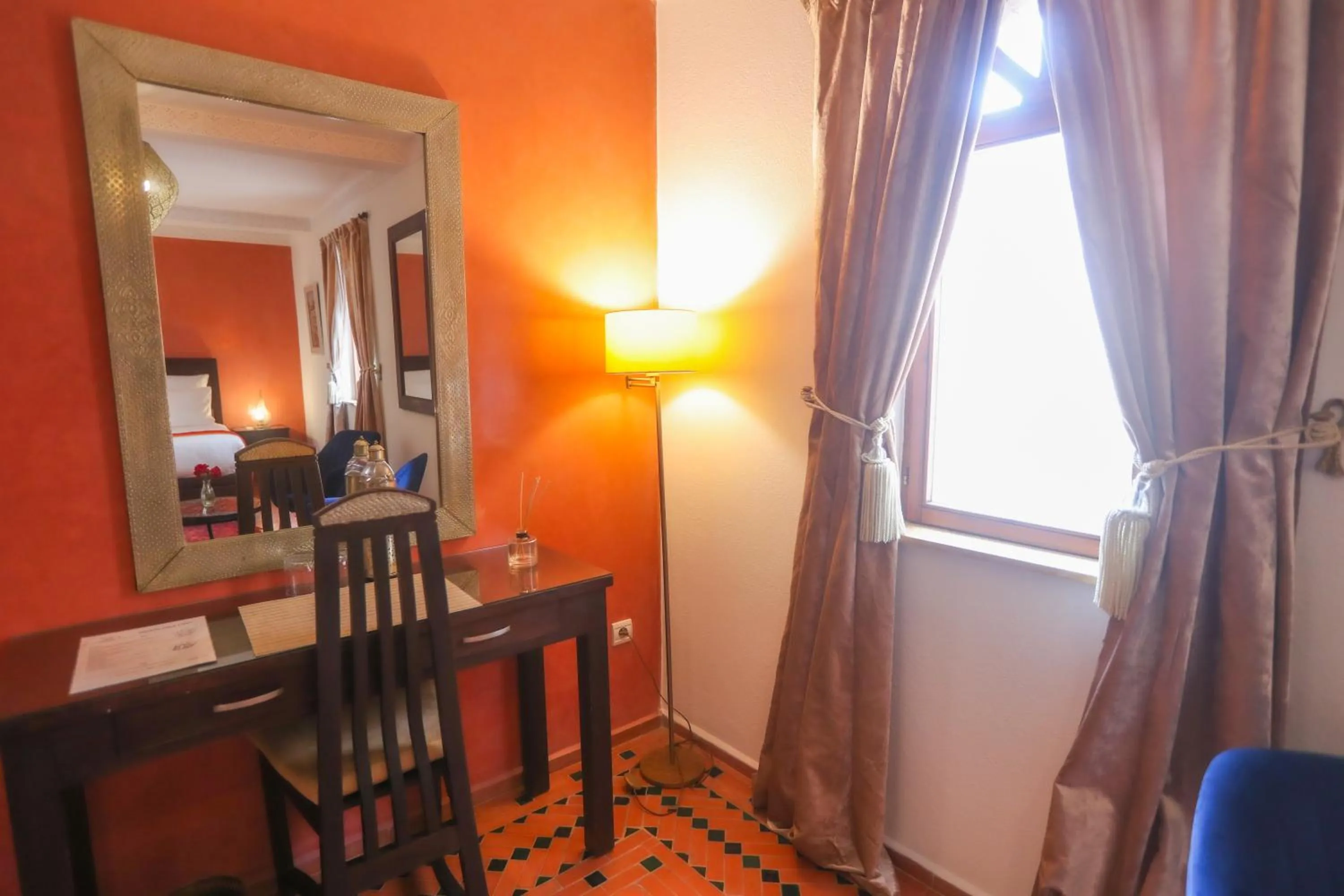 hair dresser in Riad Perle D'Eau