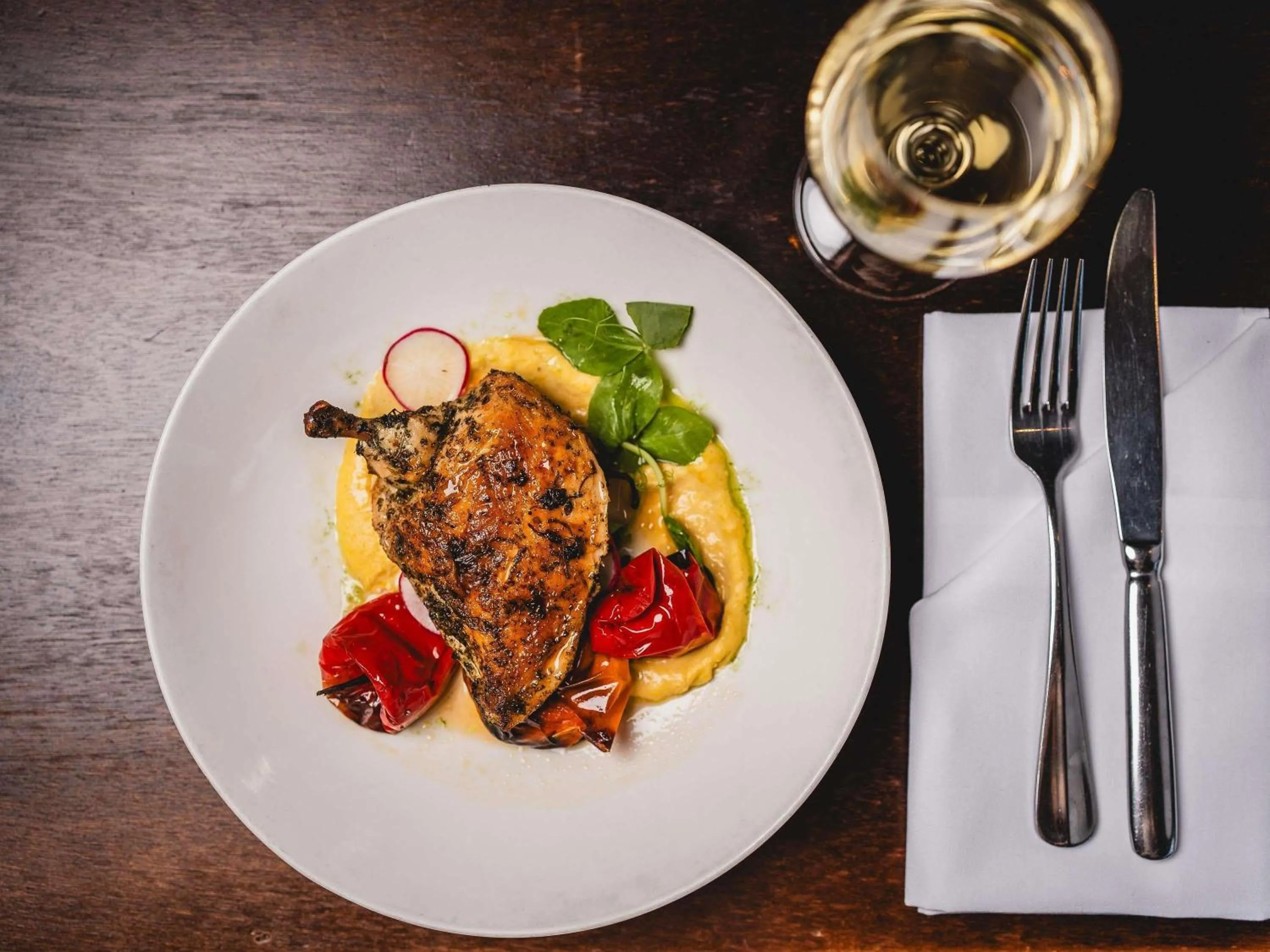 Restaurant/places to eat in Novotel Canberra