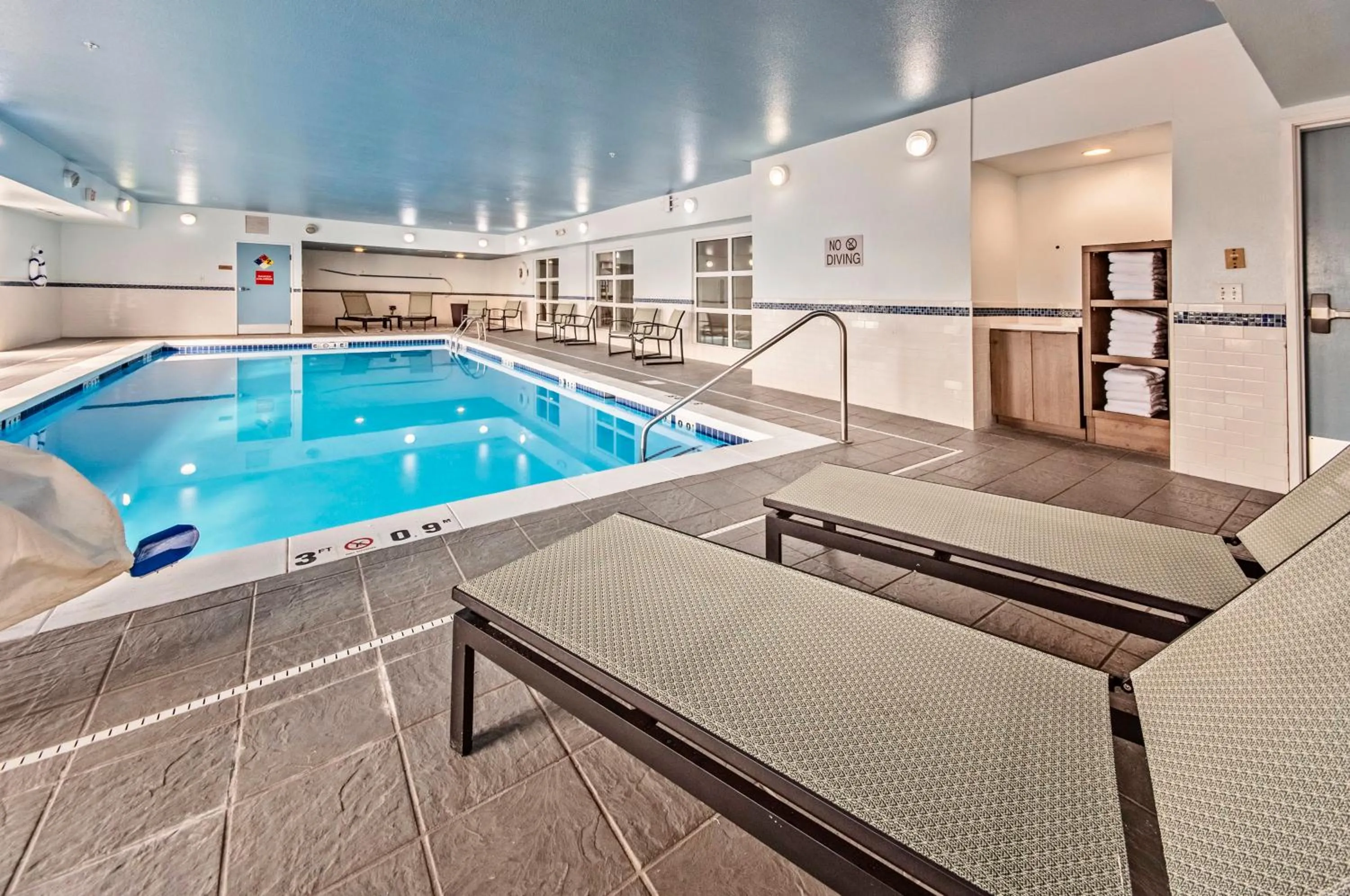 Swimming pool in Staybridge Suites - Cedar Rapids North by IHG