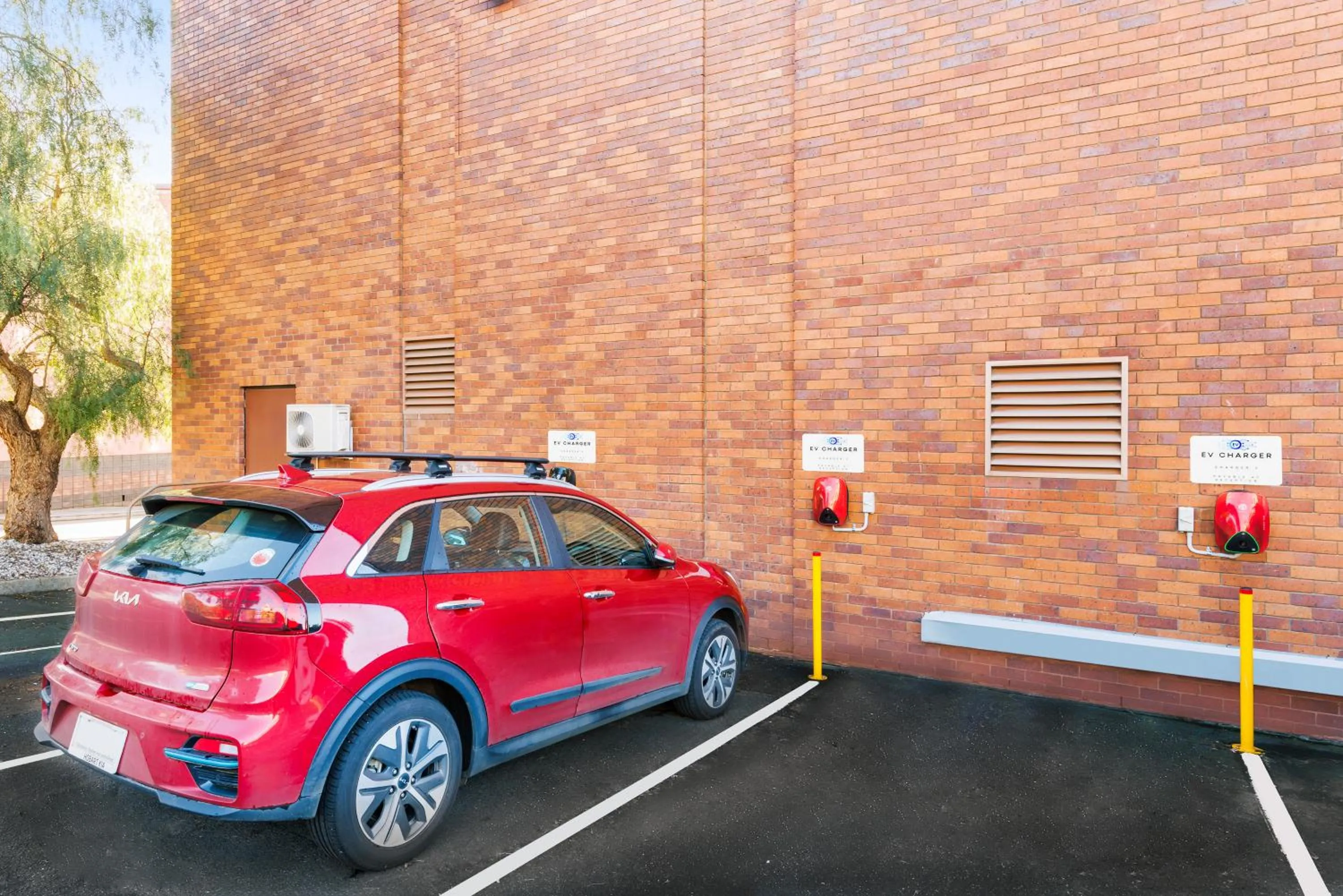 Parking in Best Western Plus Launceston