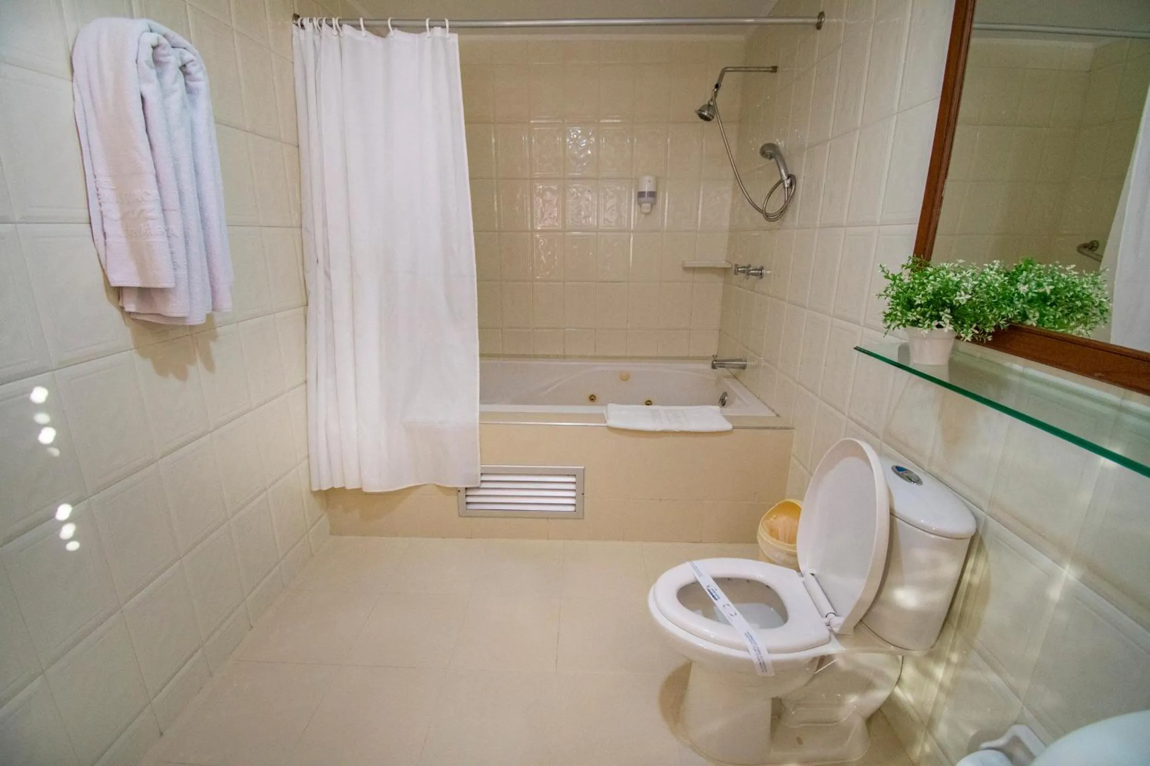 Shower in Hotel Arena Blanca by Dorado