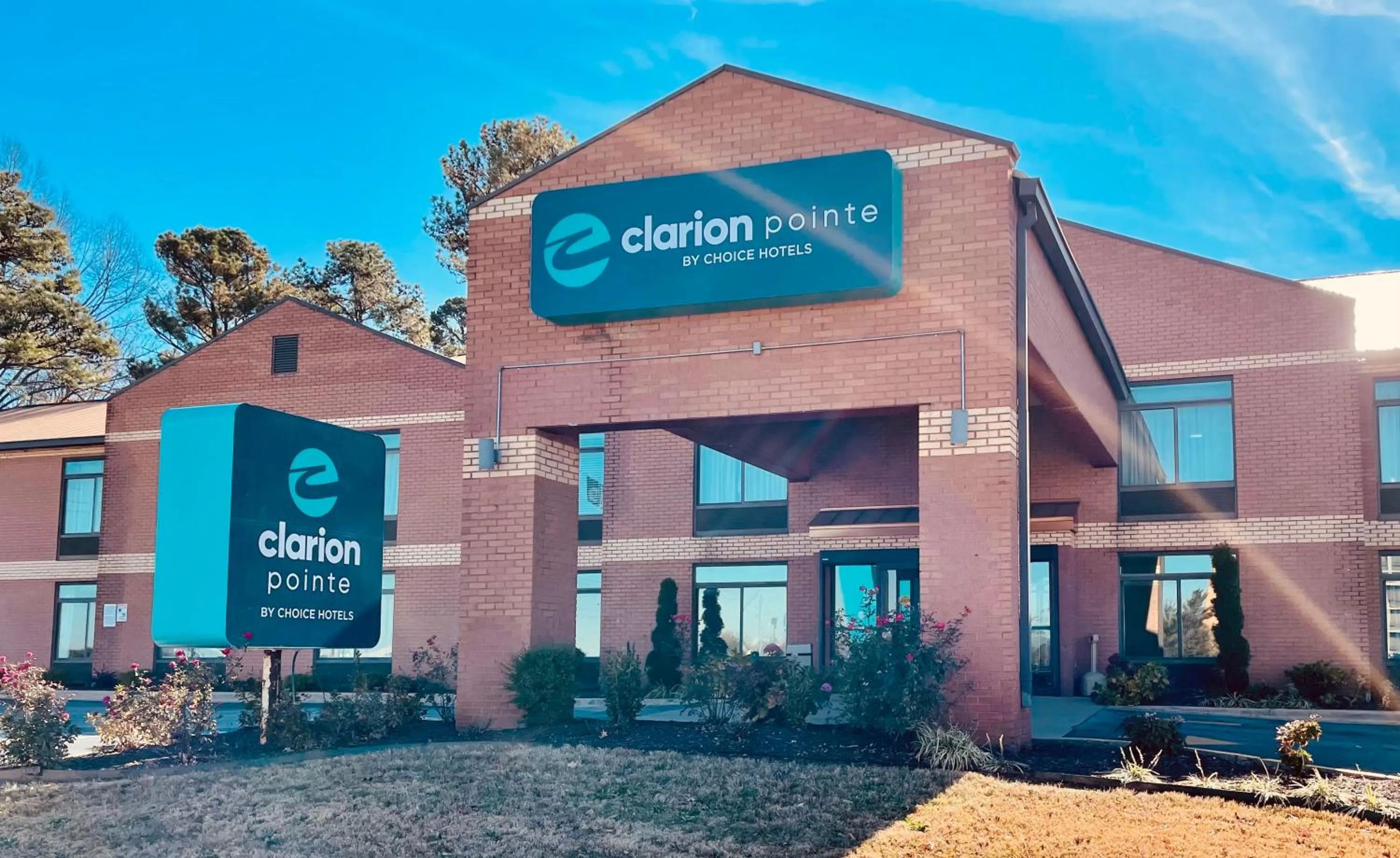 Property building in Clarion Pointe Atlanta Airport College Park