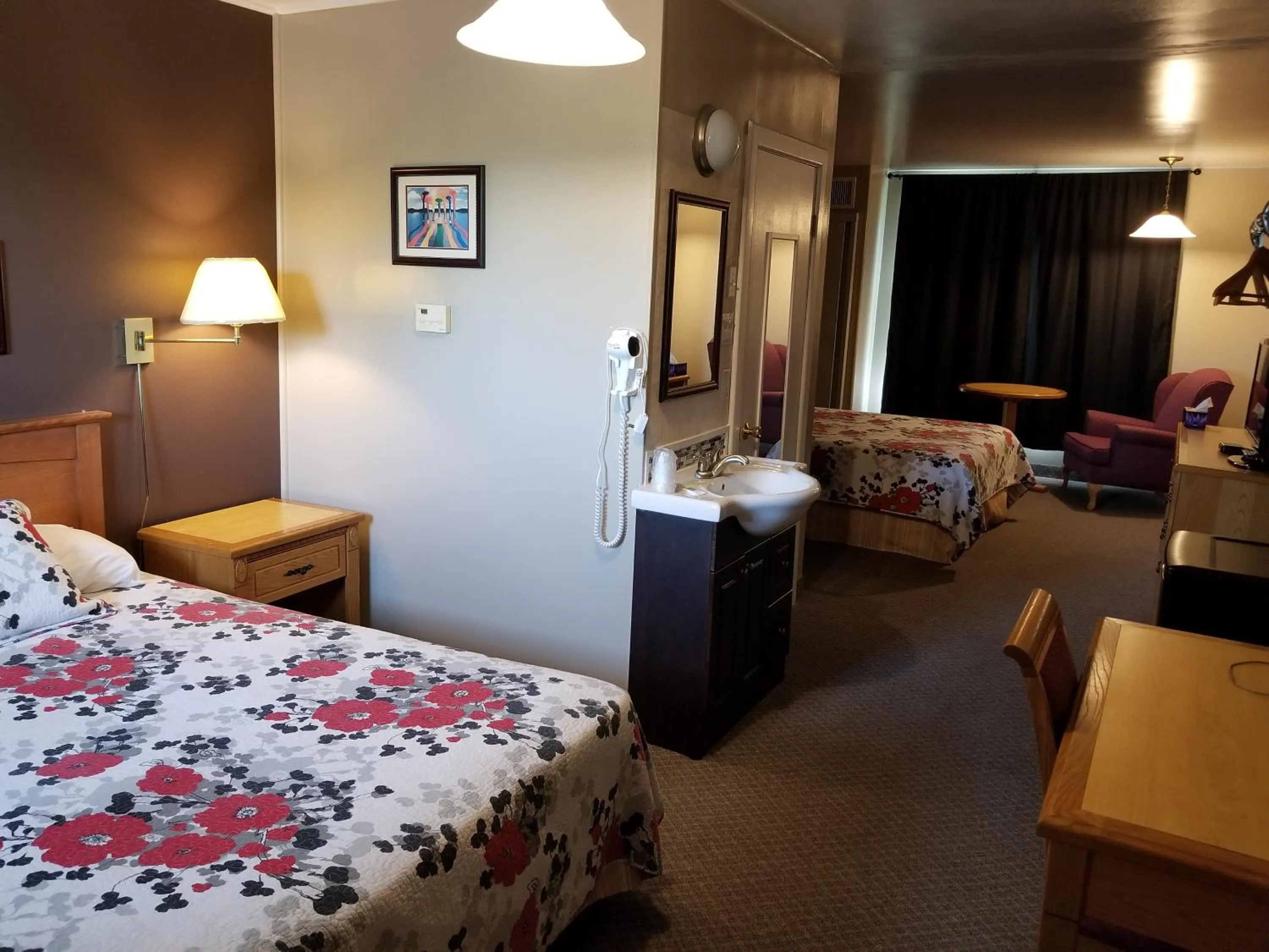 Bedroom in Knights Inn Woodstock