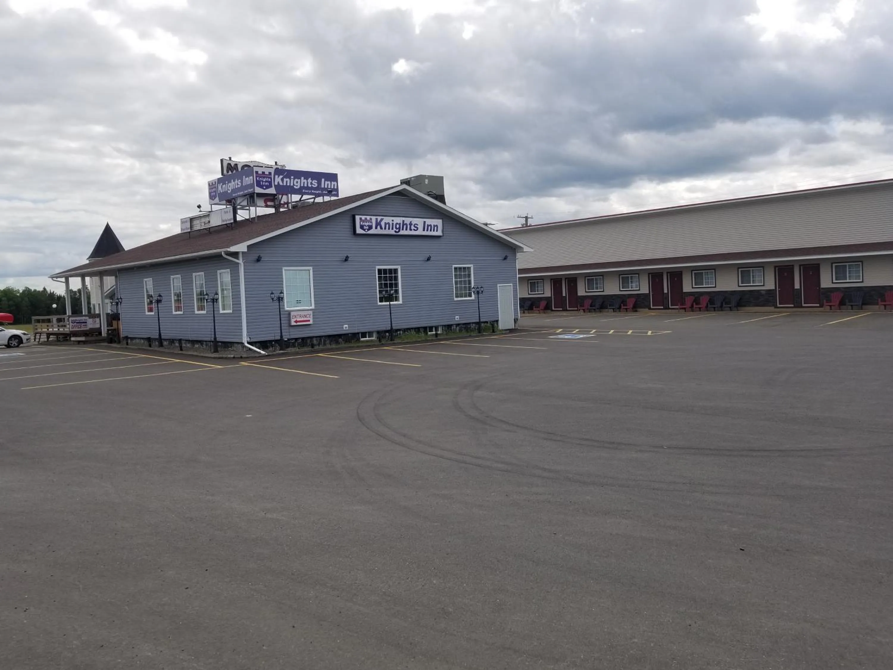 Knights Inn Woodstock