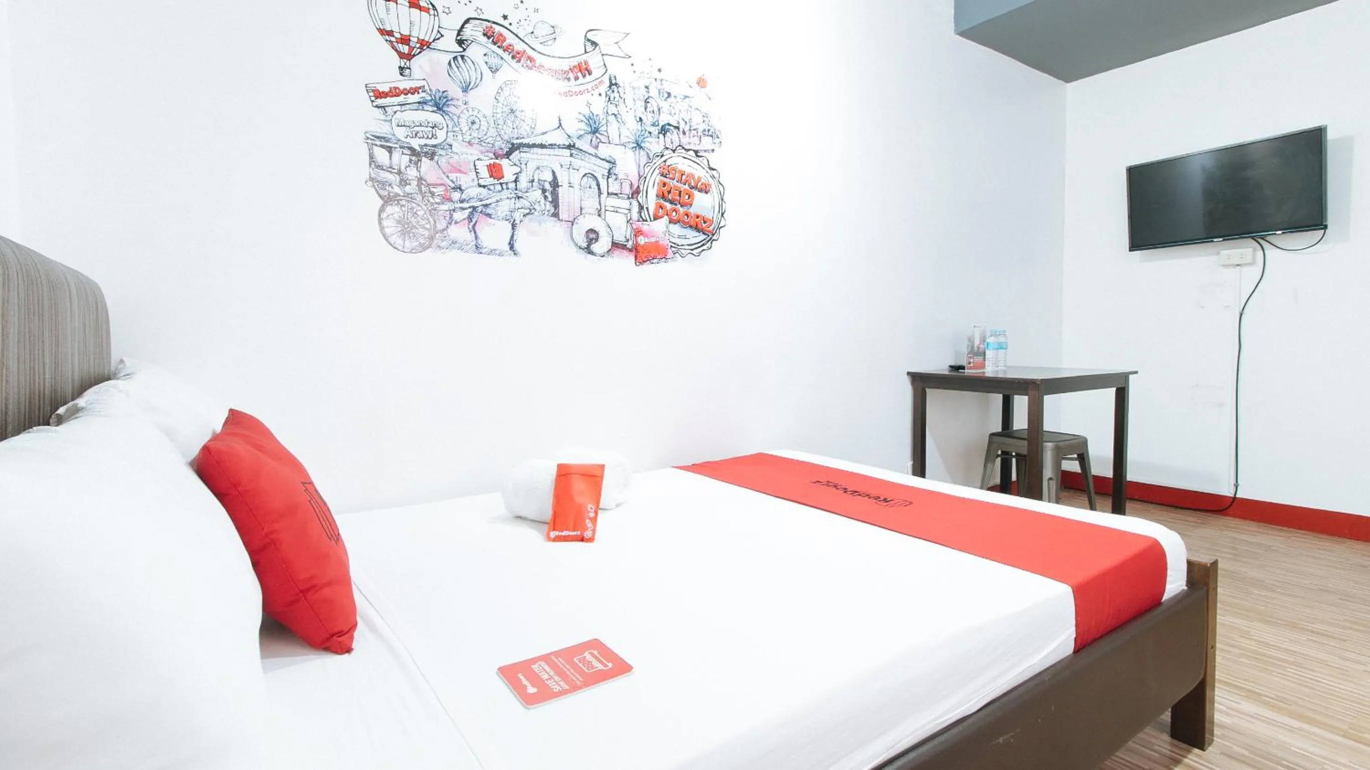 Bedroom in RedDoorz near Quirino Station Manila