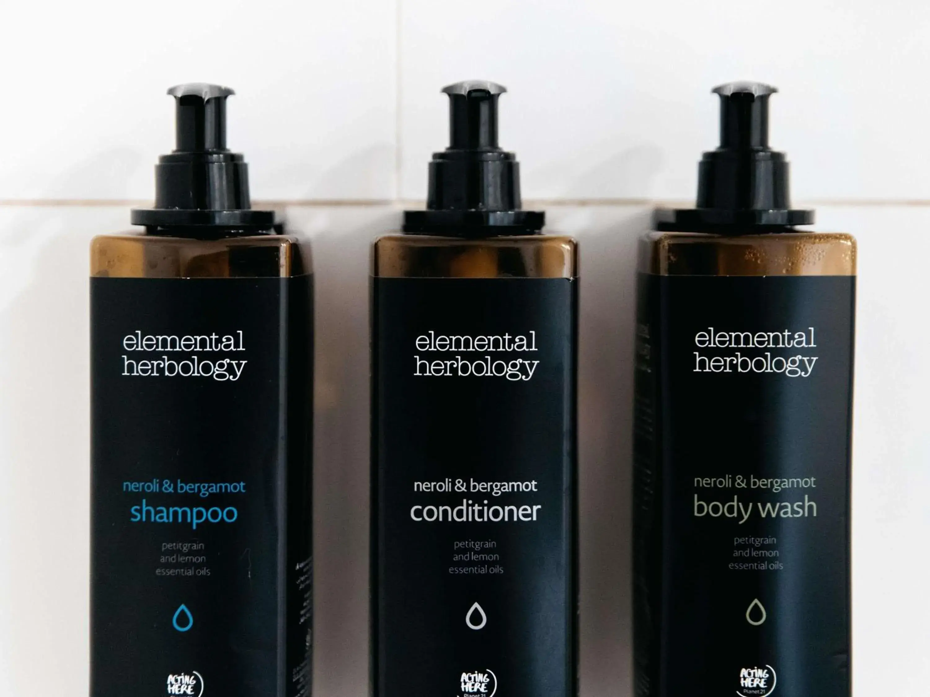 Superior Twin Room in Mercure Sydney Parramatta Superior Twin Room in Mercure Sydney Parramatta