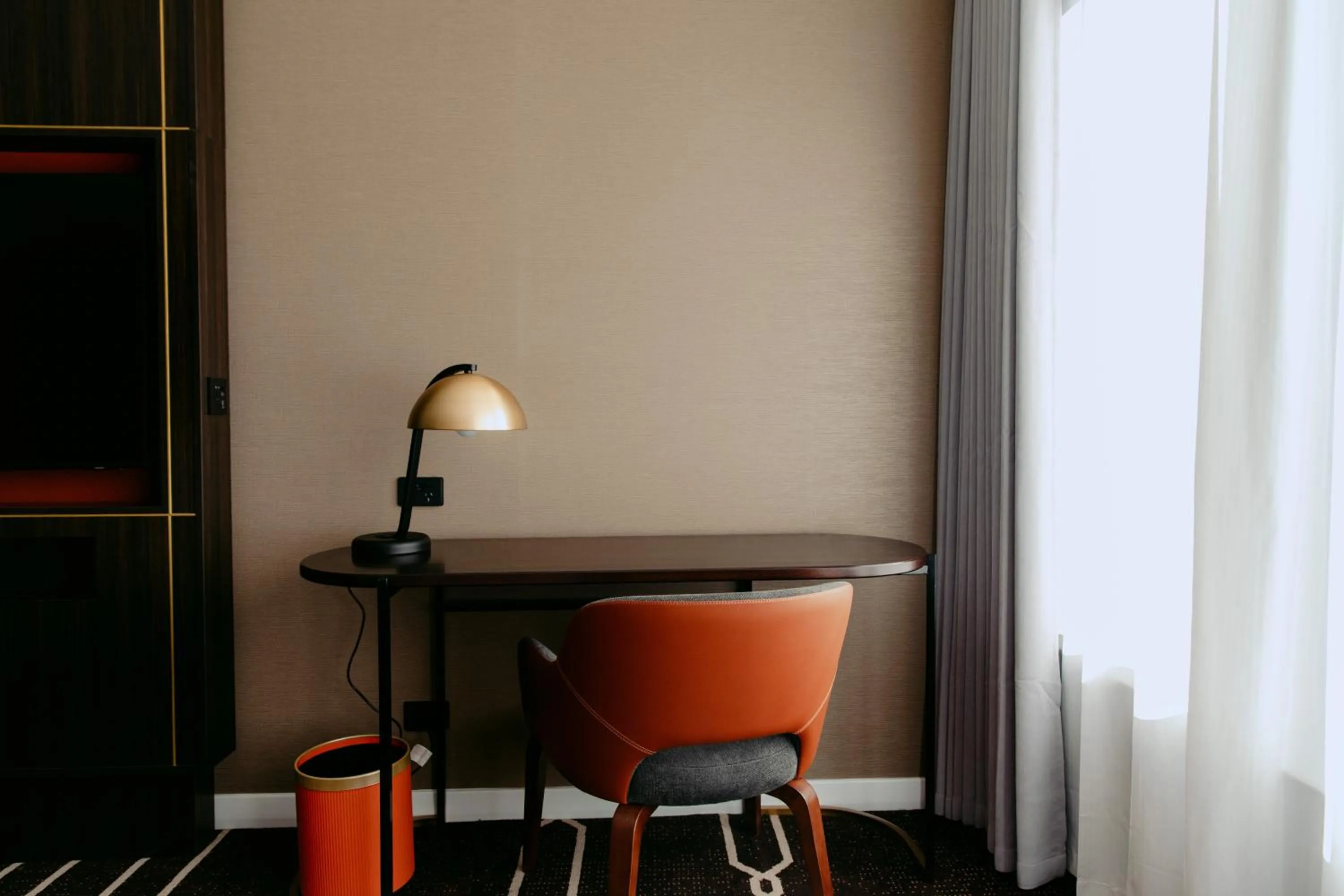 Seating area in Mercure Sydney Parramatta