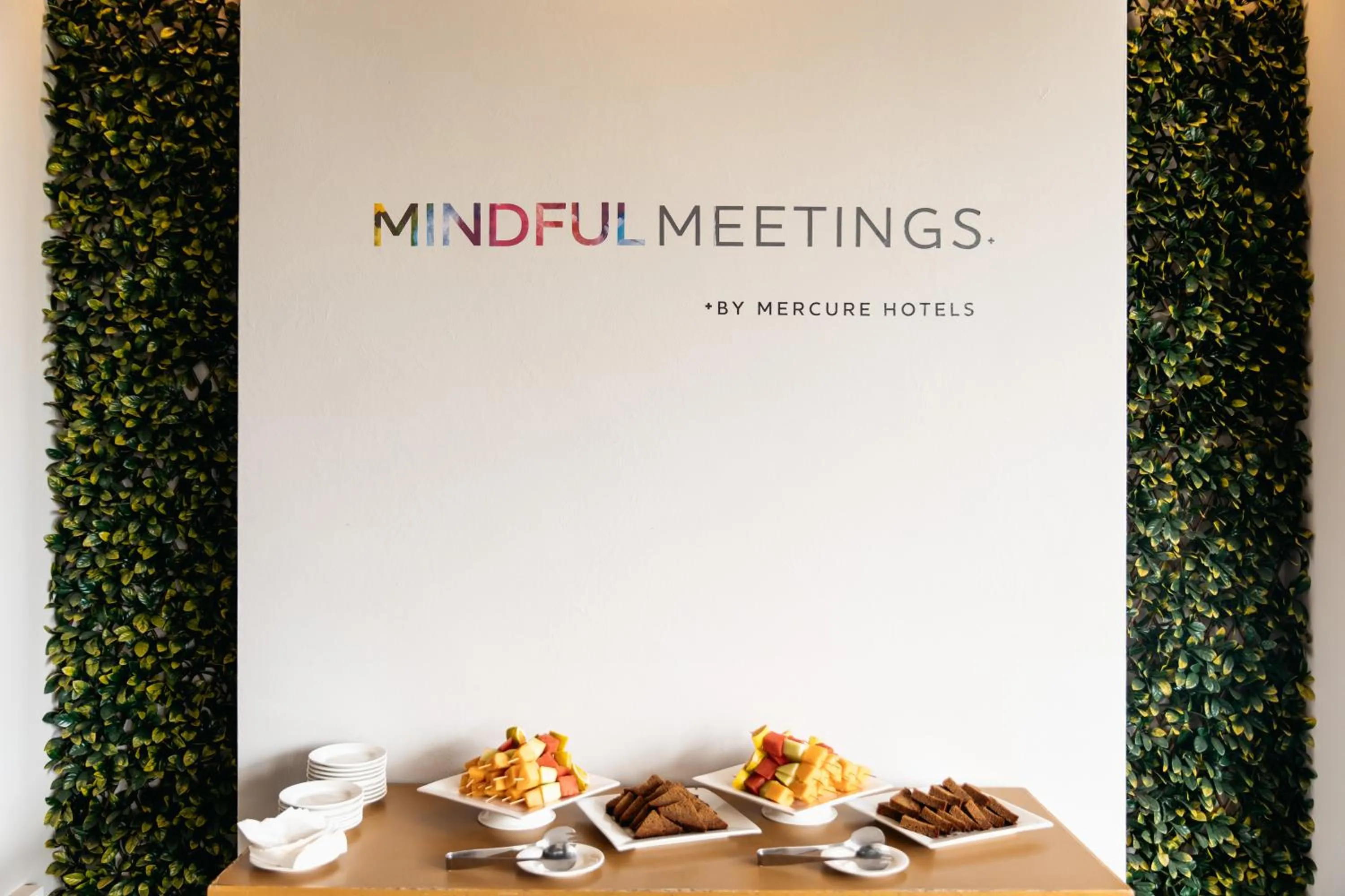 Coffee/tea facilities in Mercure Sydney Parramatta