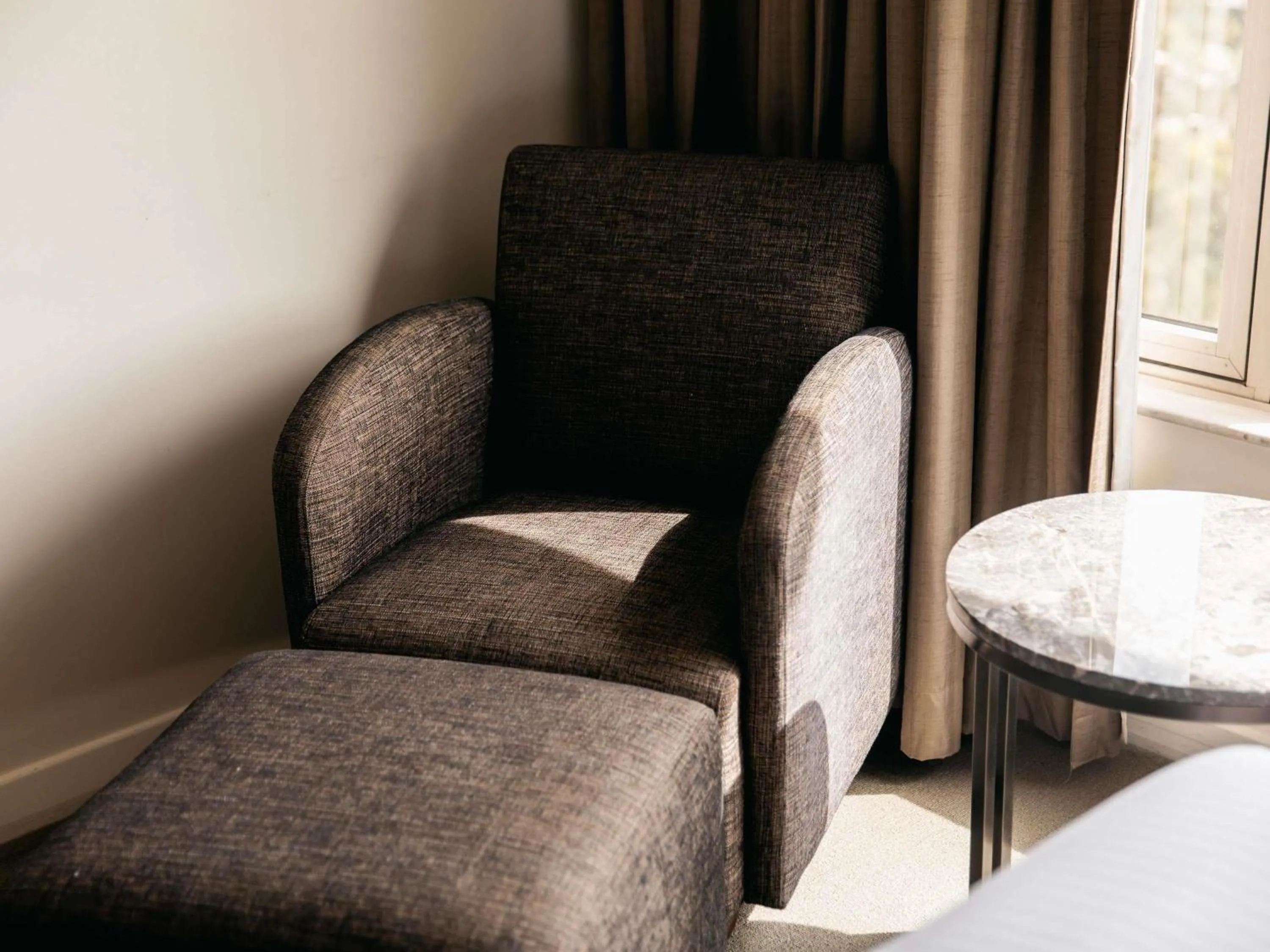 Bedroom in Mercure Sydney Parramatta