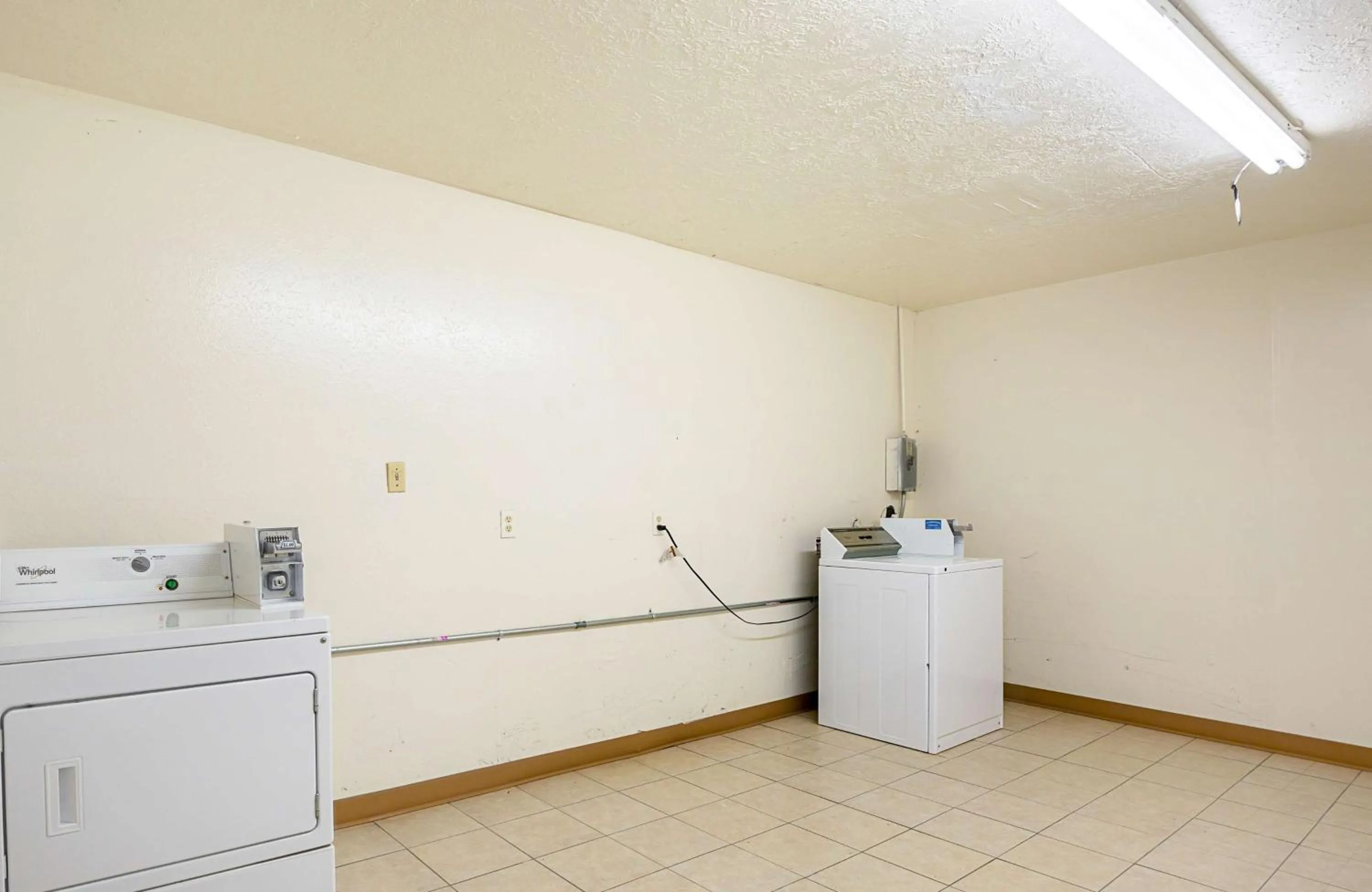 laundry in Motel 6-Madisonville, TX
