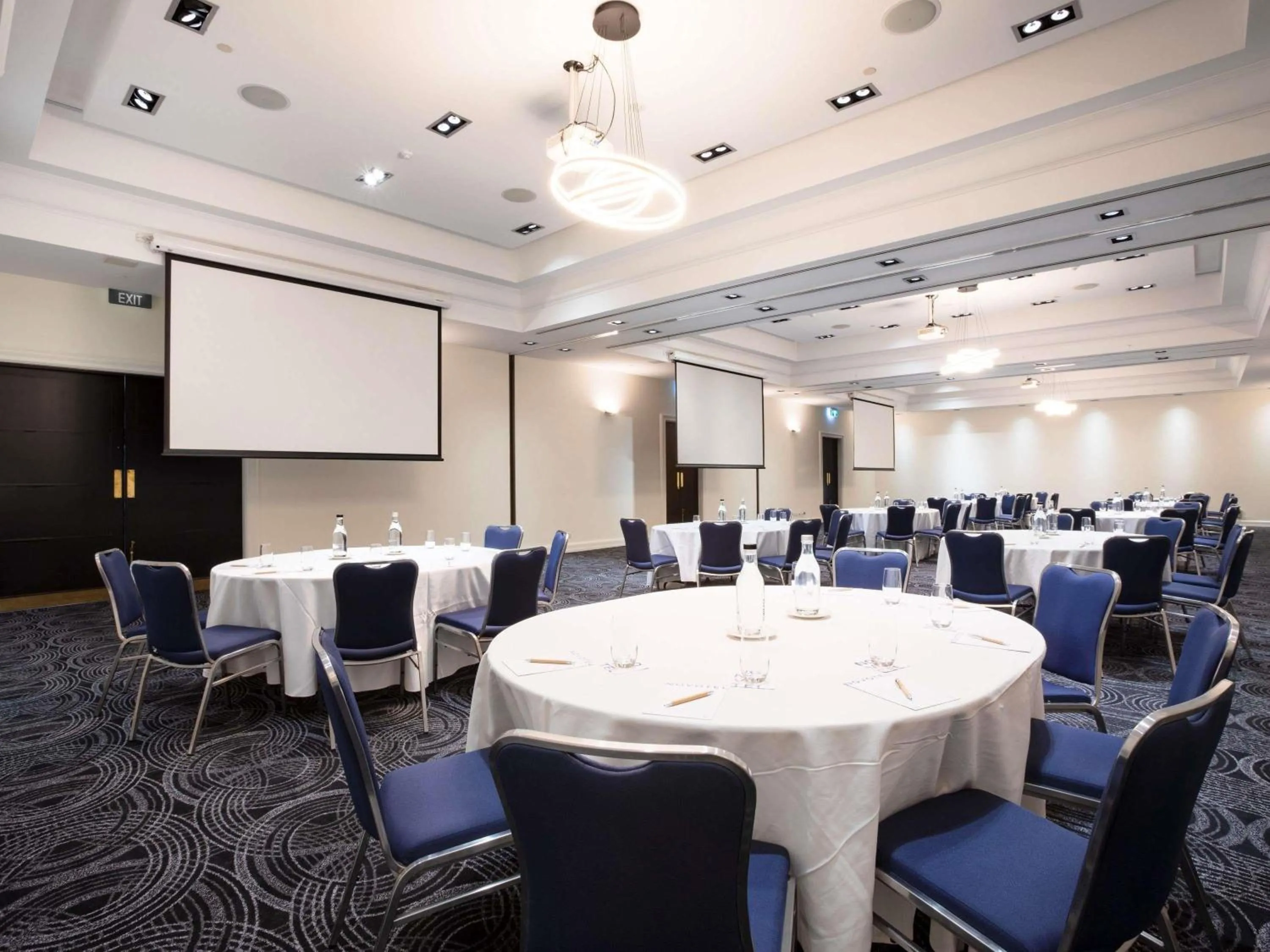 Meeting/conference room in Novotel Melbourne Glen Waverley