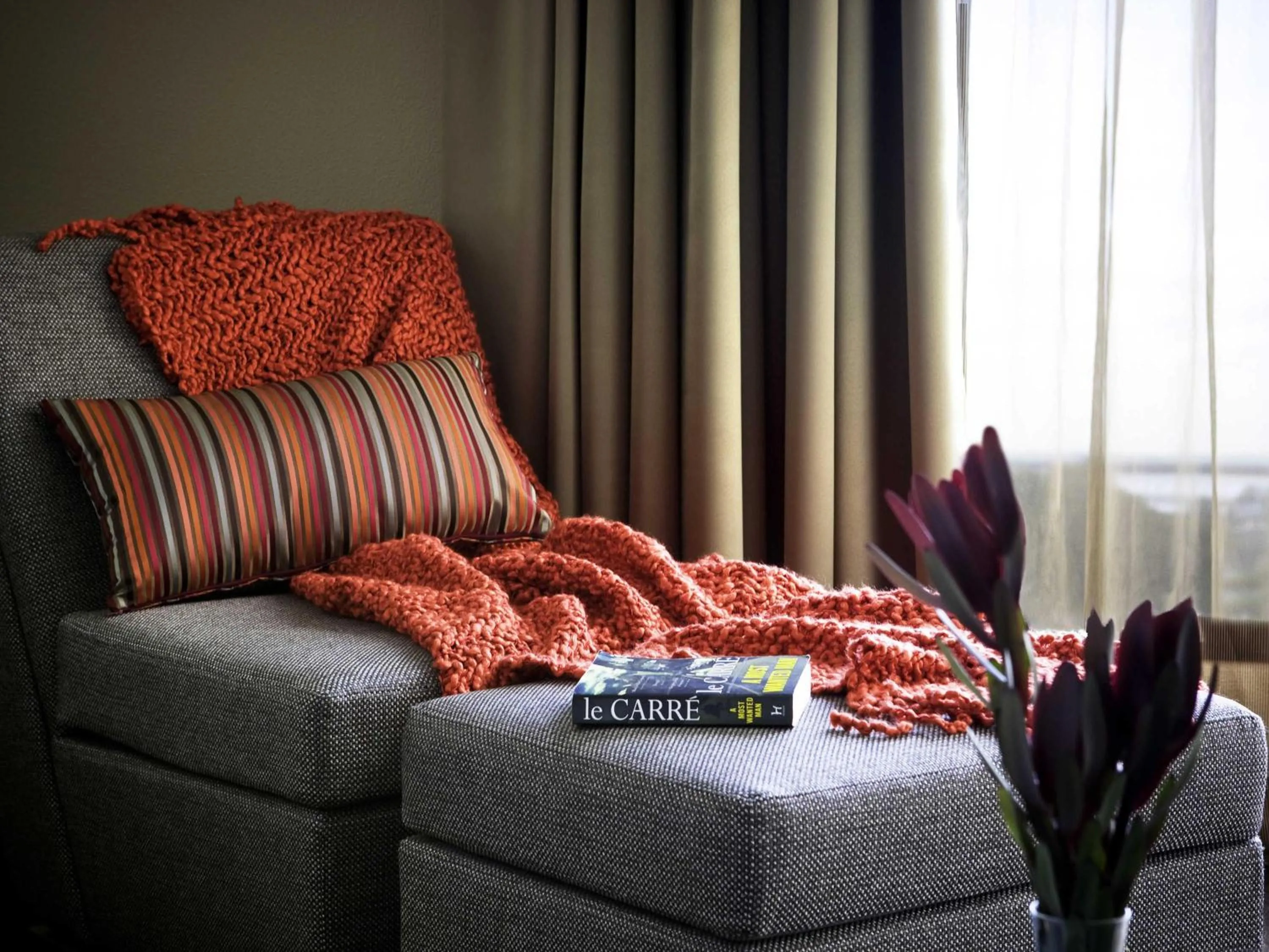 Bedroom in Novotel Sydney International Airport