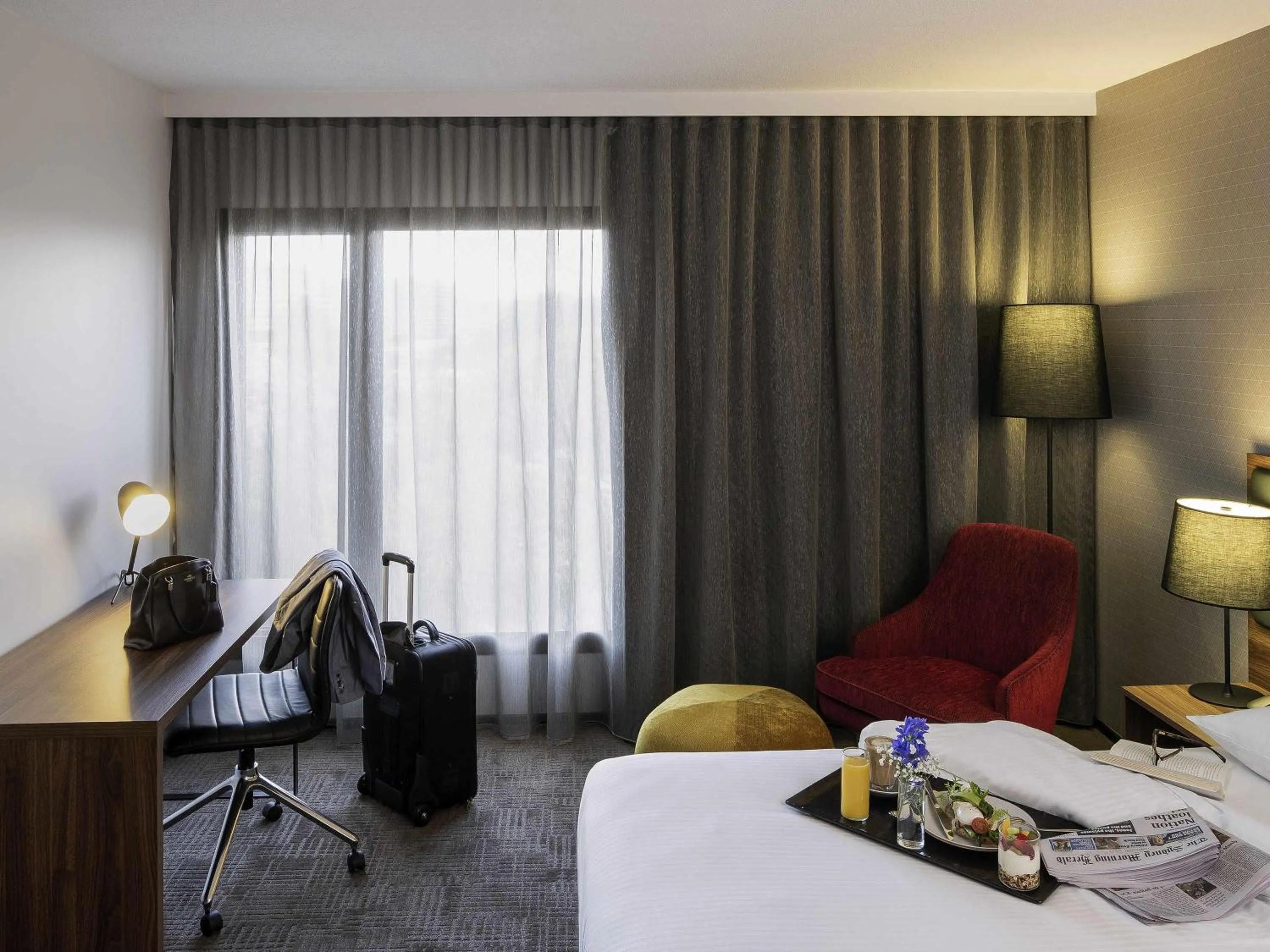 Bedroom, Bed in Novotel Sydney International Airport