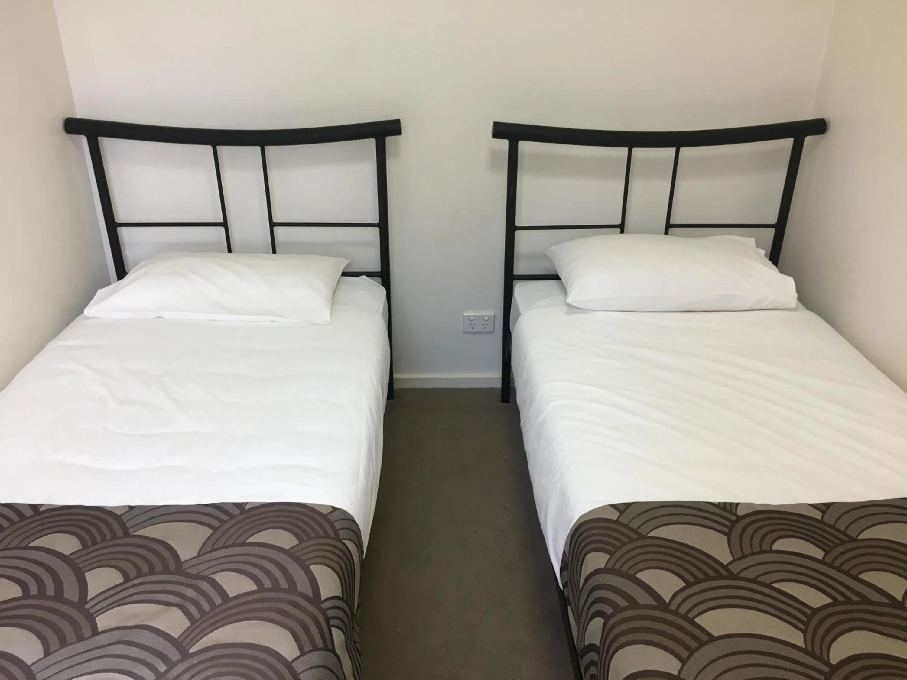 Bed in Broken Hill Tourist Park