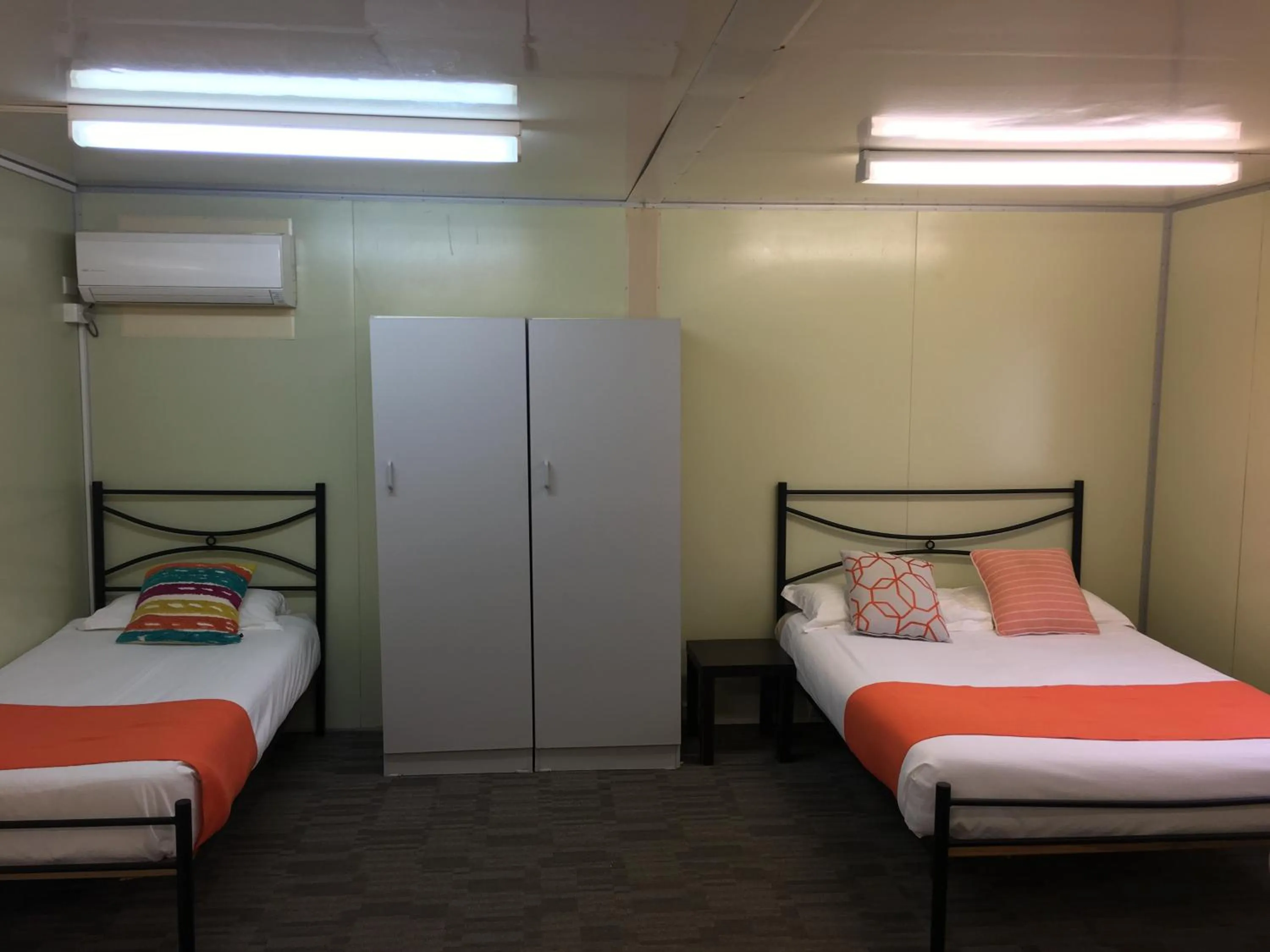 Bed in Broken Hill Tourist Park