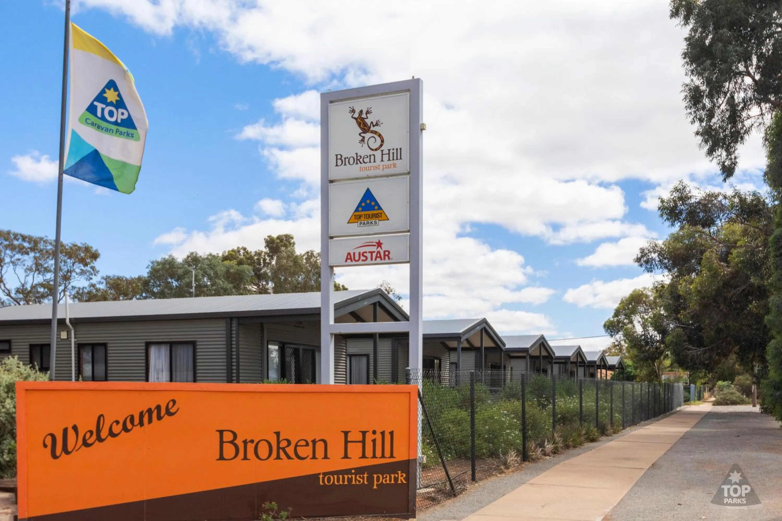 Property logo or sign in Broken Hill Tourist Park