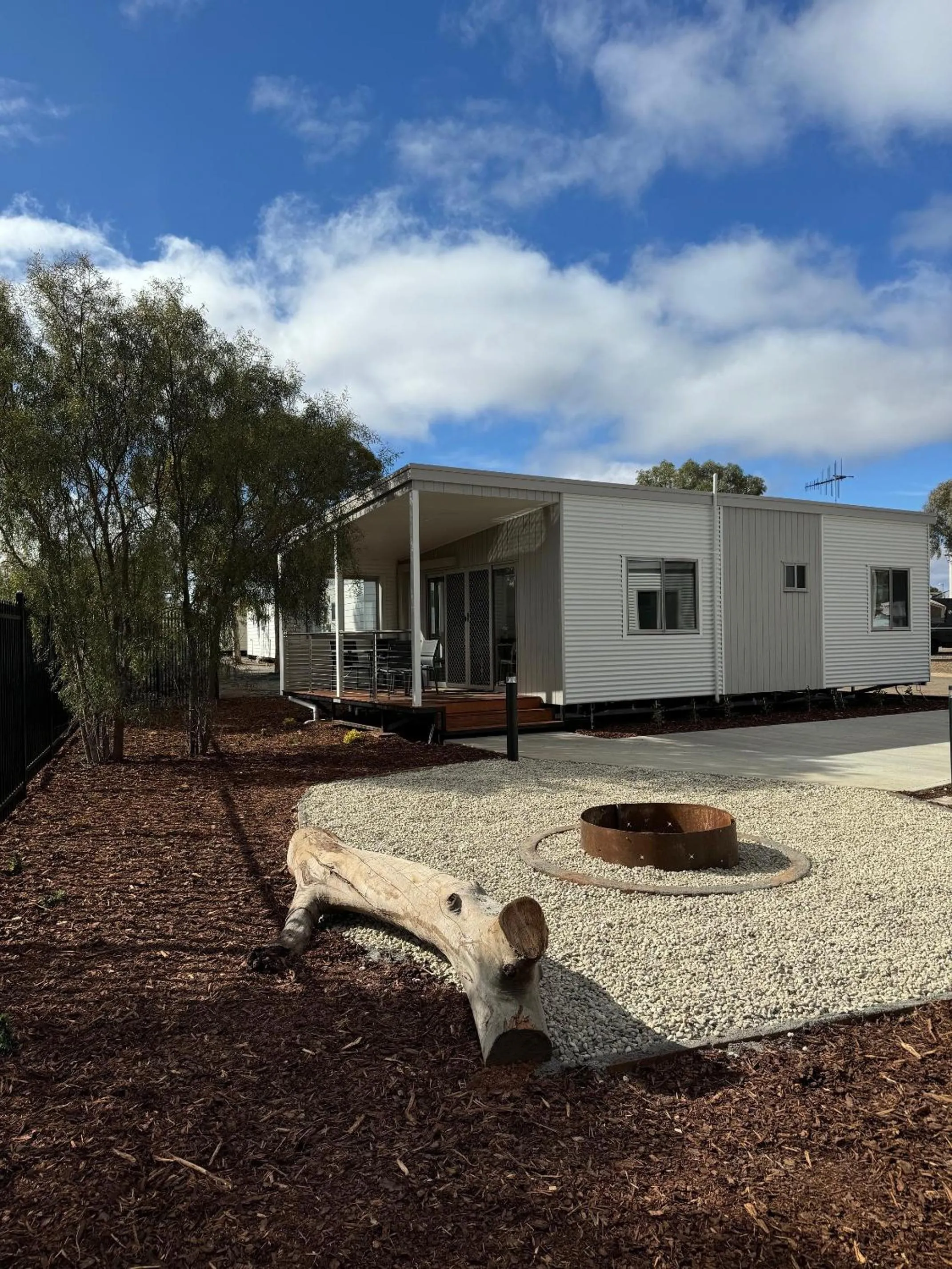 Property building in Broken Hill Tourist Park