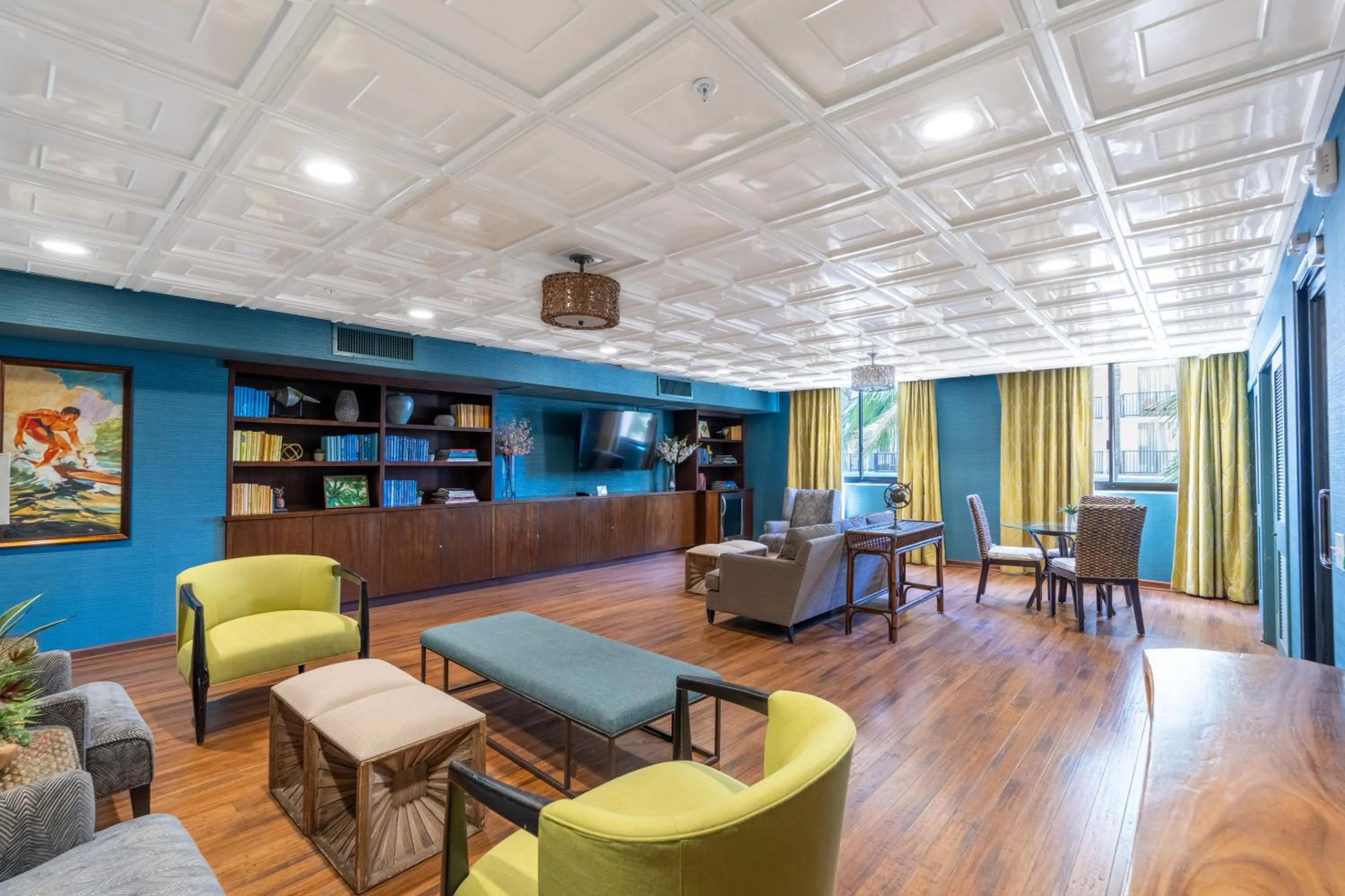 Spacious Waikiki Beach 2BR-Ocean View-Free Parking