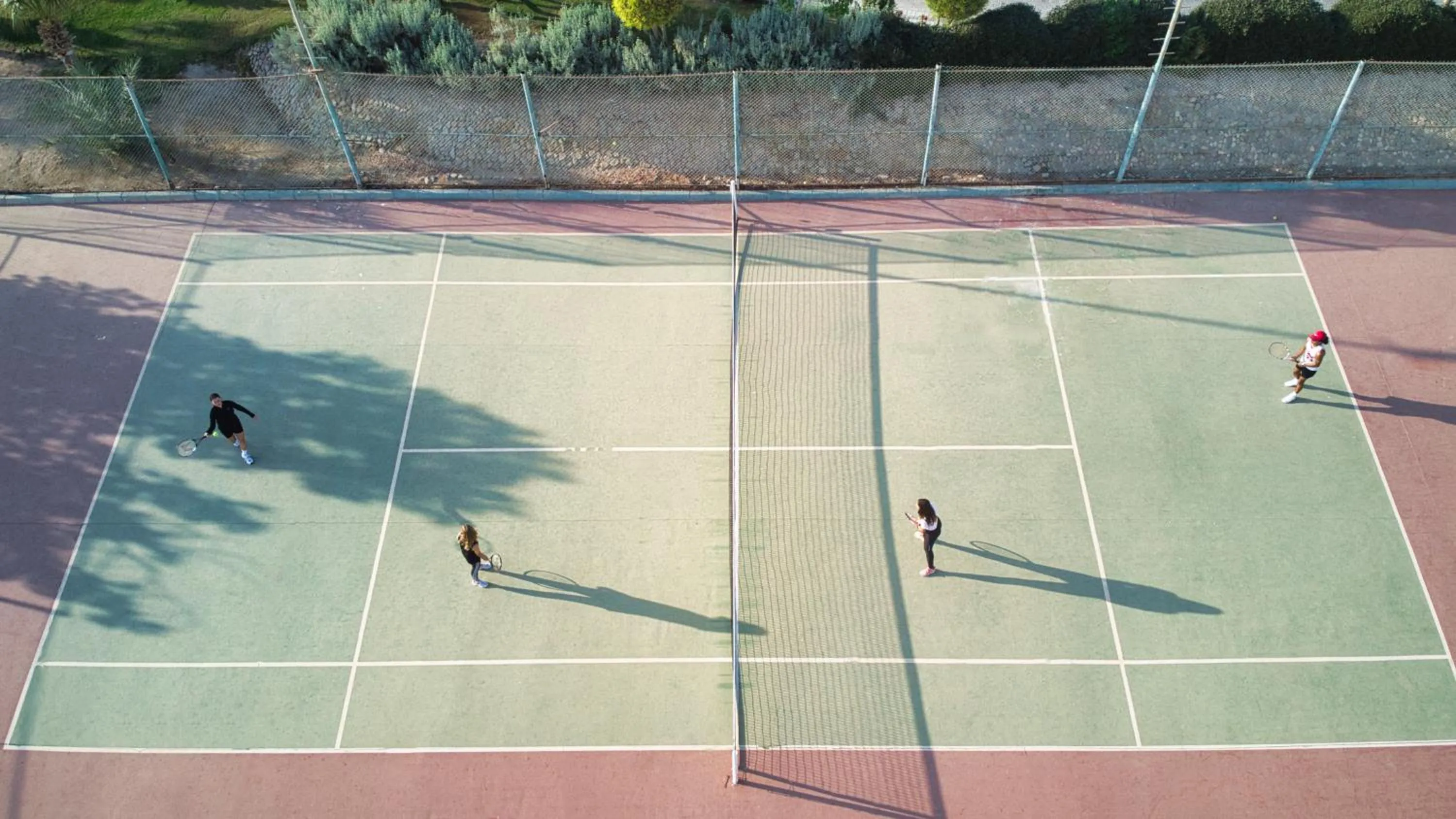 Tennis court in Tropitel Sahl Hasheesh