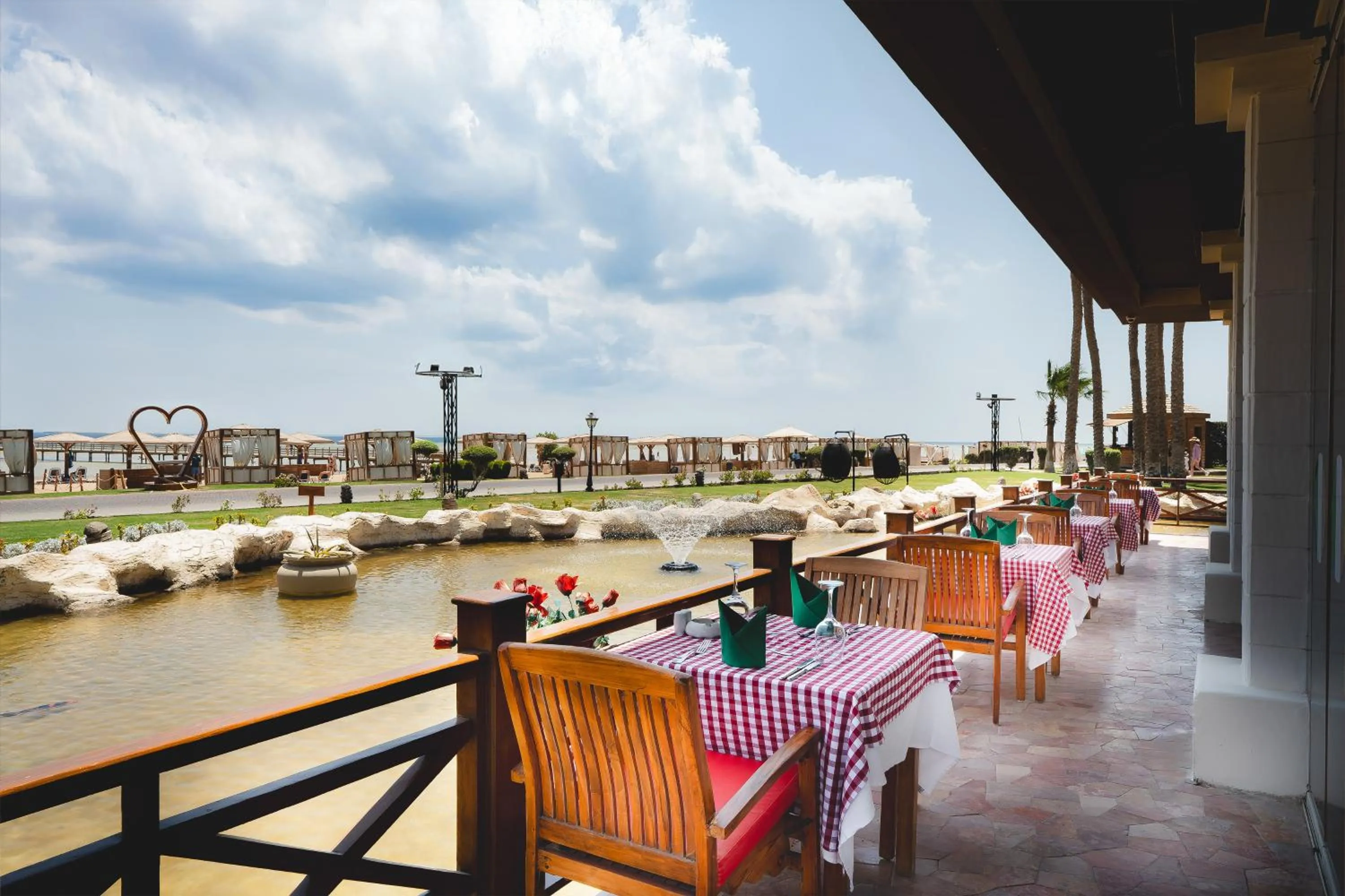 Restaurant/places to eat in Tropitel Sahl Hasheesh