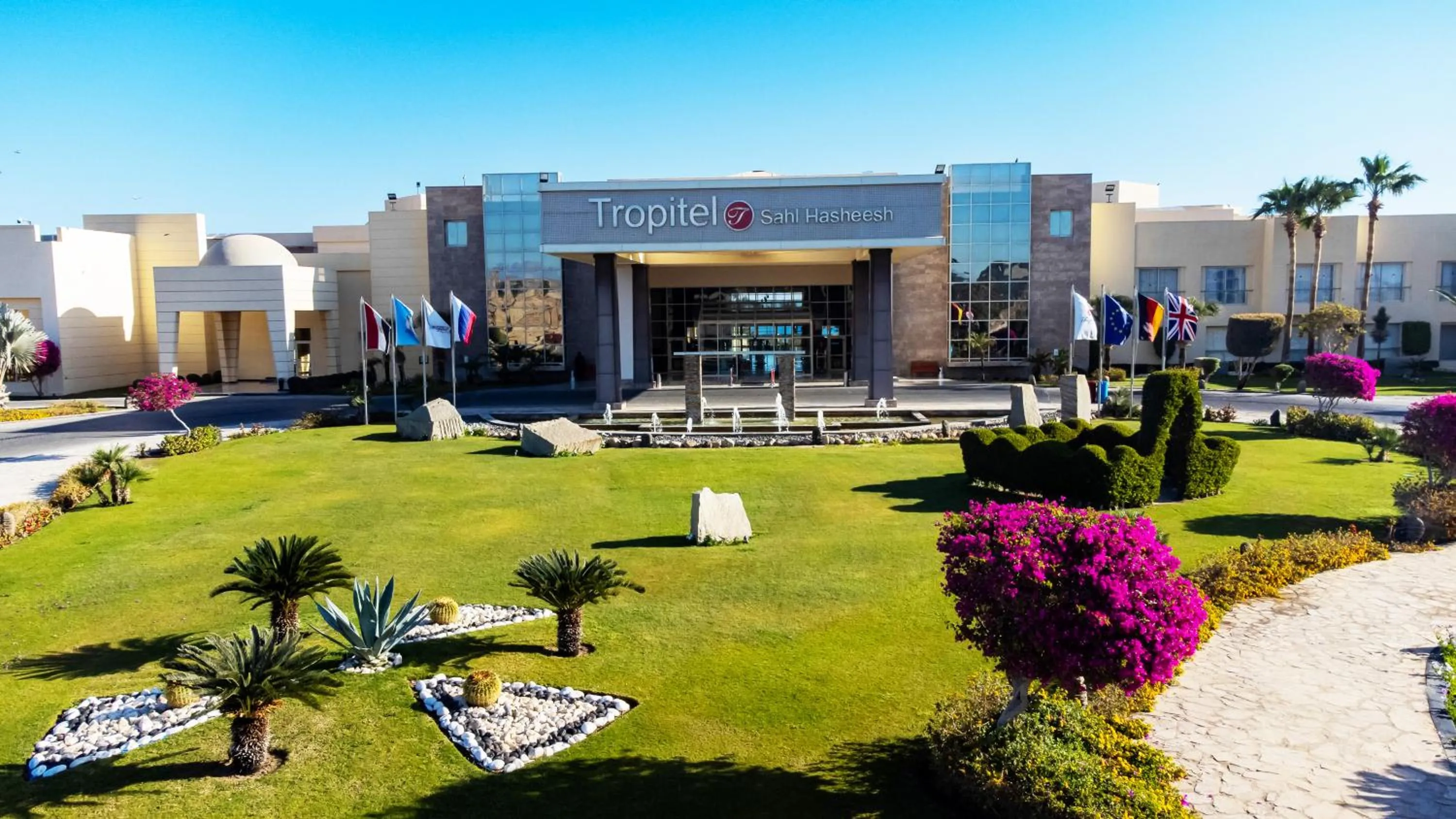 Property building in Tropitel Sahl Hasheesh