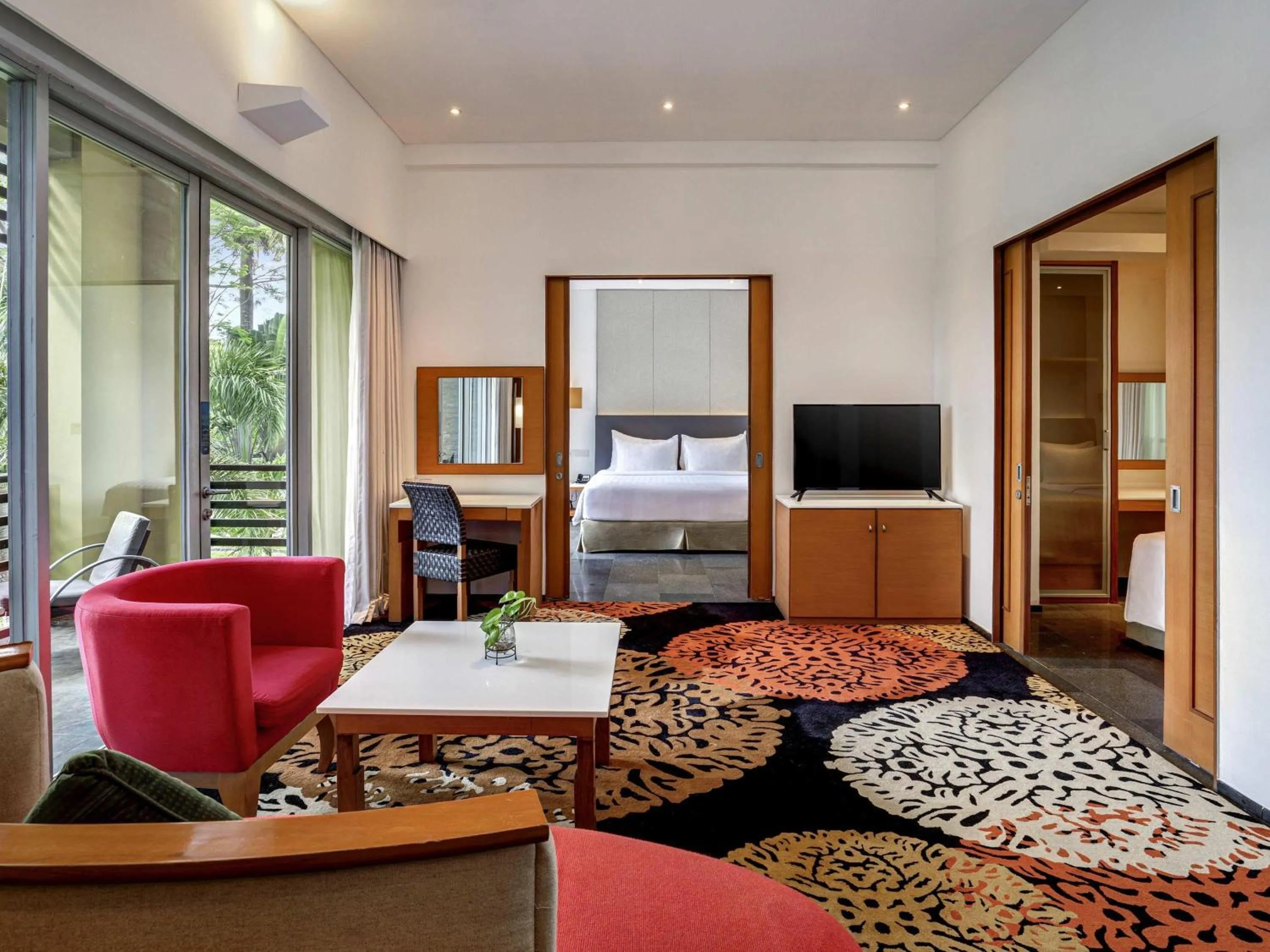 Bedroom, Bed in Novotel Palembang
