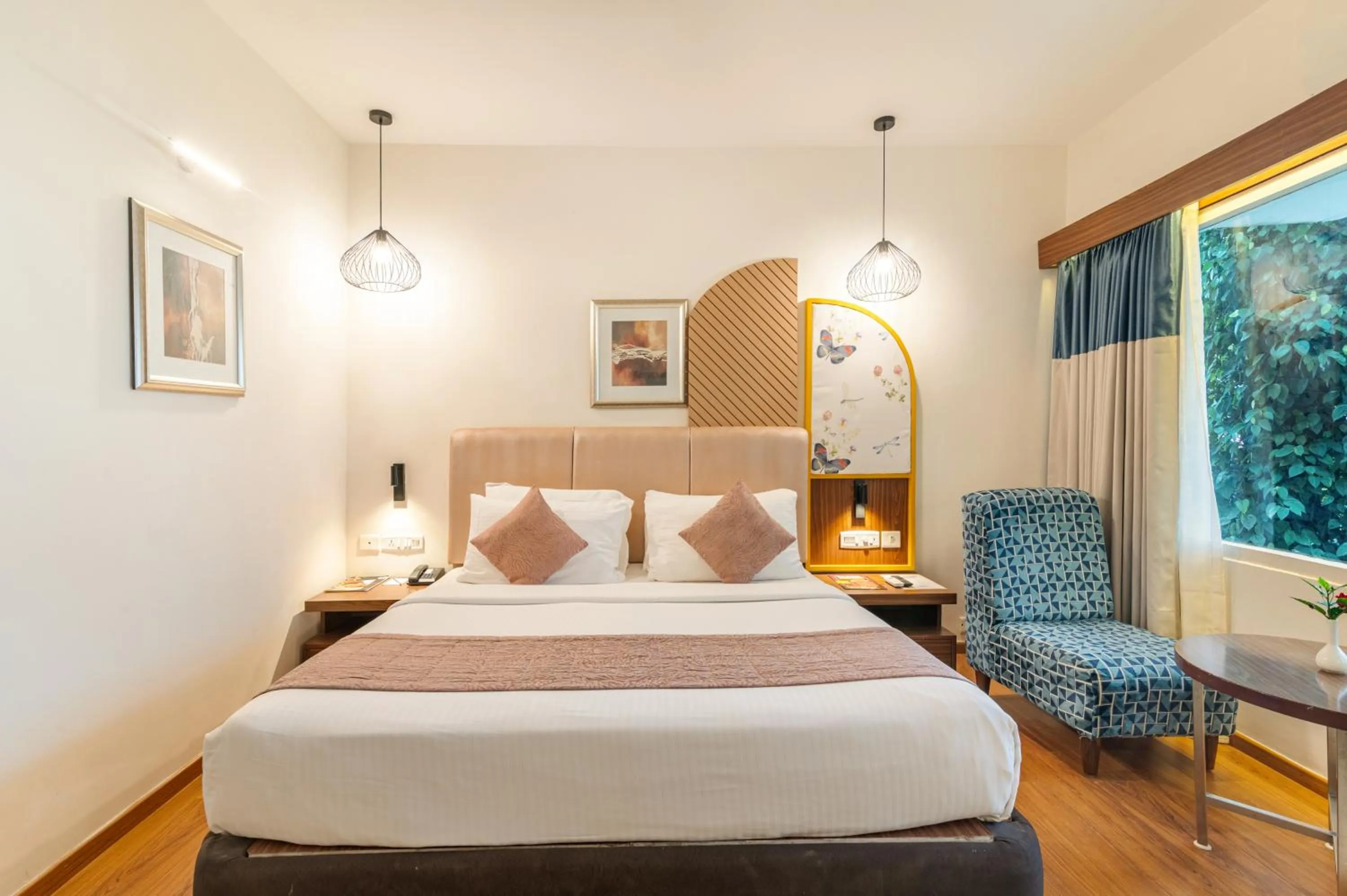 Bedroom, Bed in Sterling Yercaud