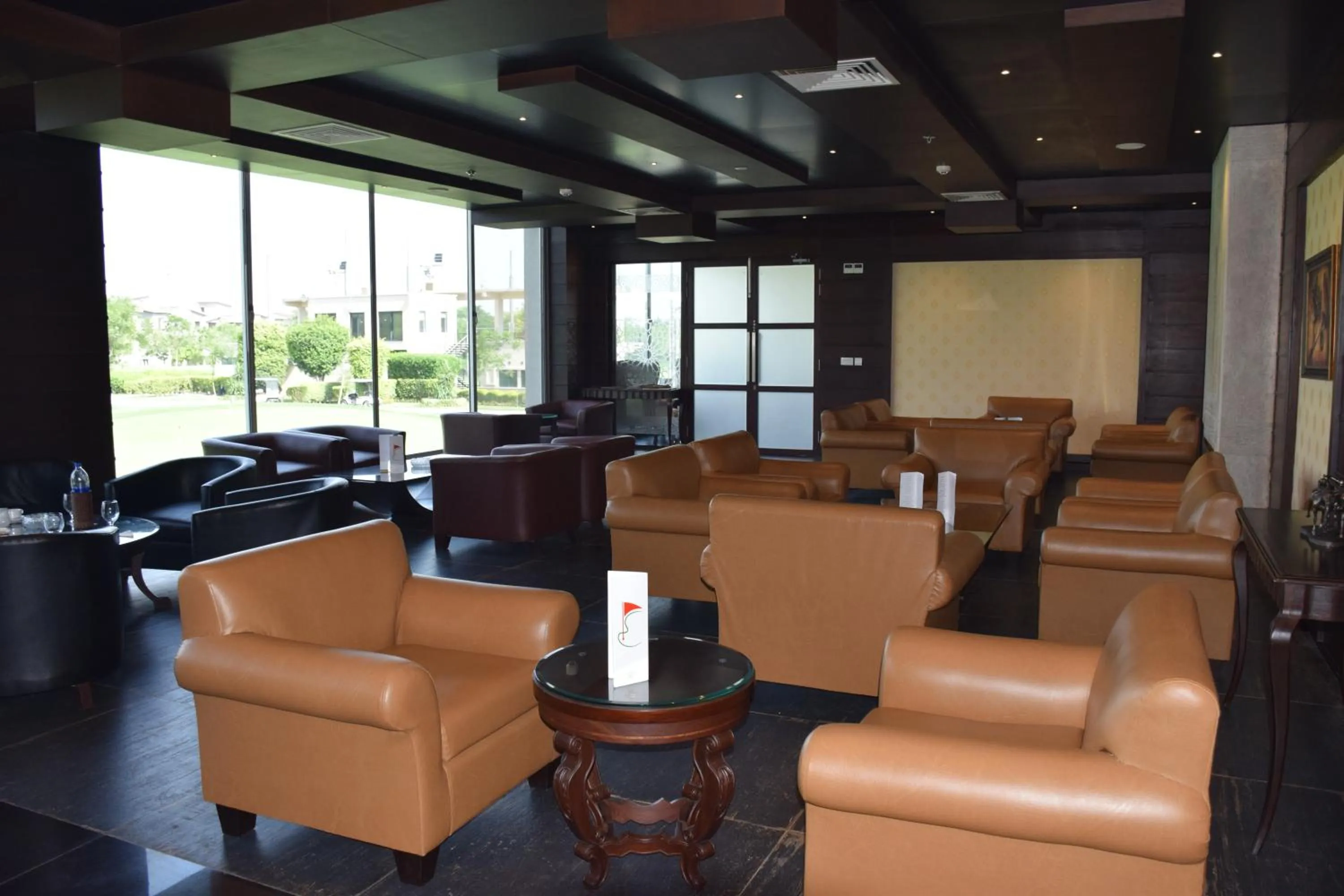 Restaurant/places to eat in Defence Raya Golf & Country Club