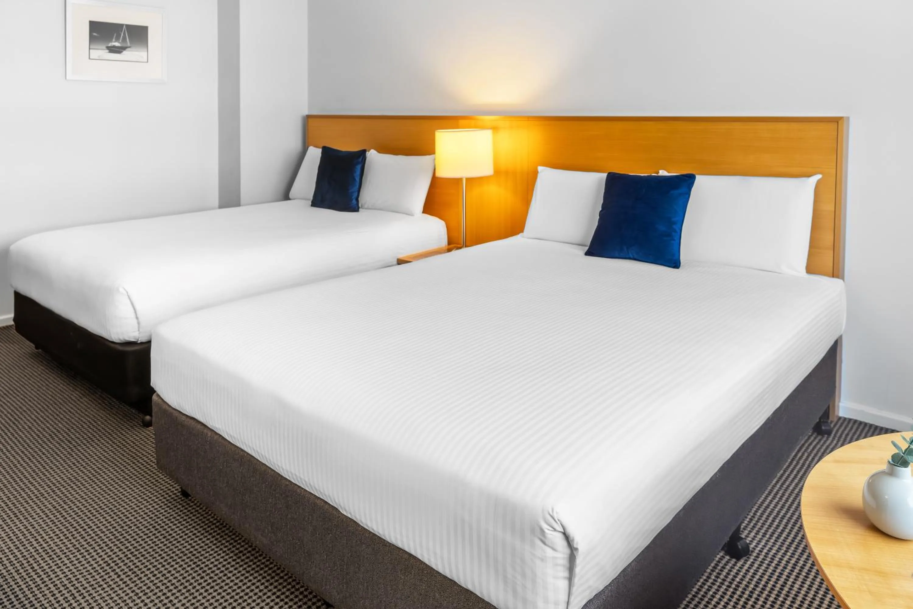 Bed in Novotel Perth Langley