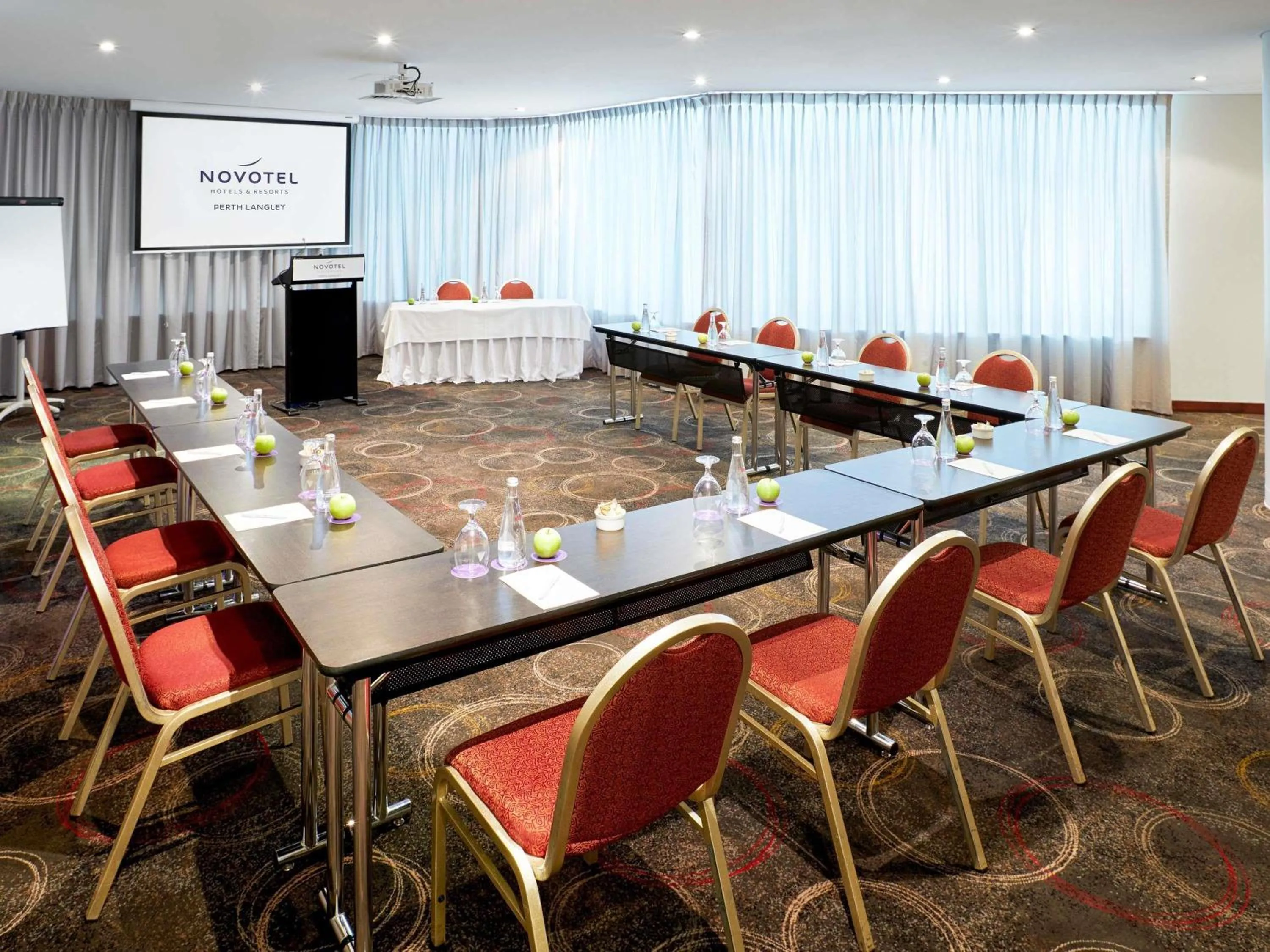 Meeting/conference room in Novotel Perth Langley