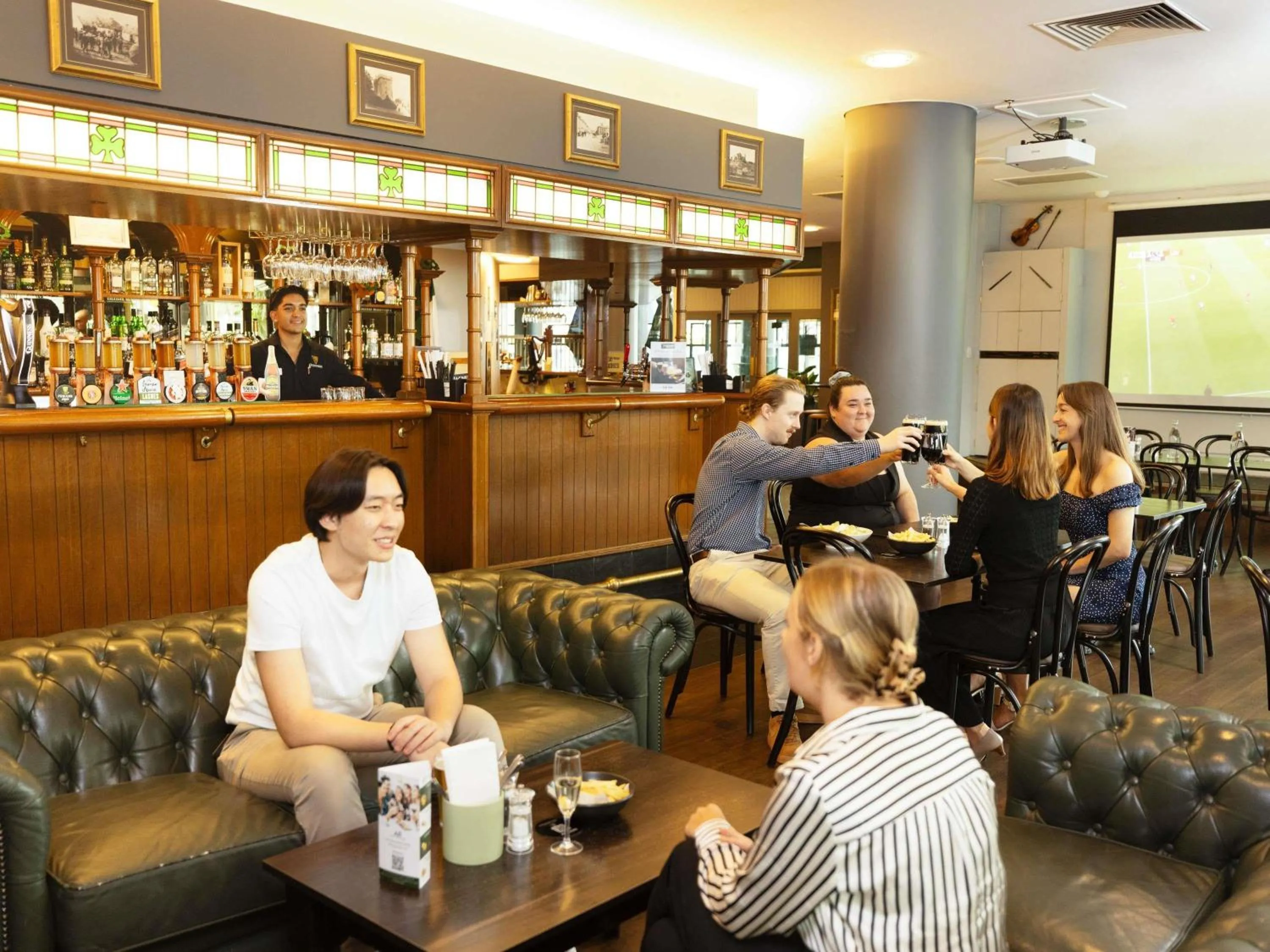 Lounge or bar in Novotel Perth Langley