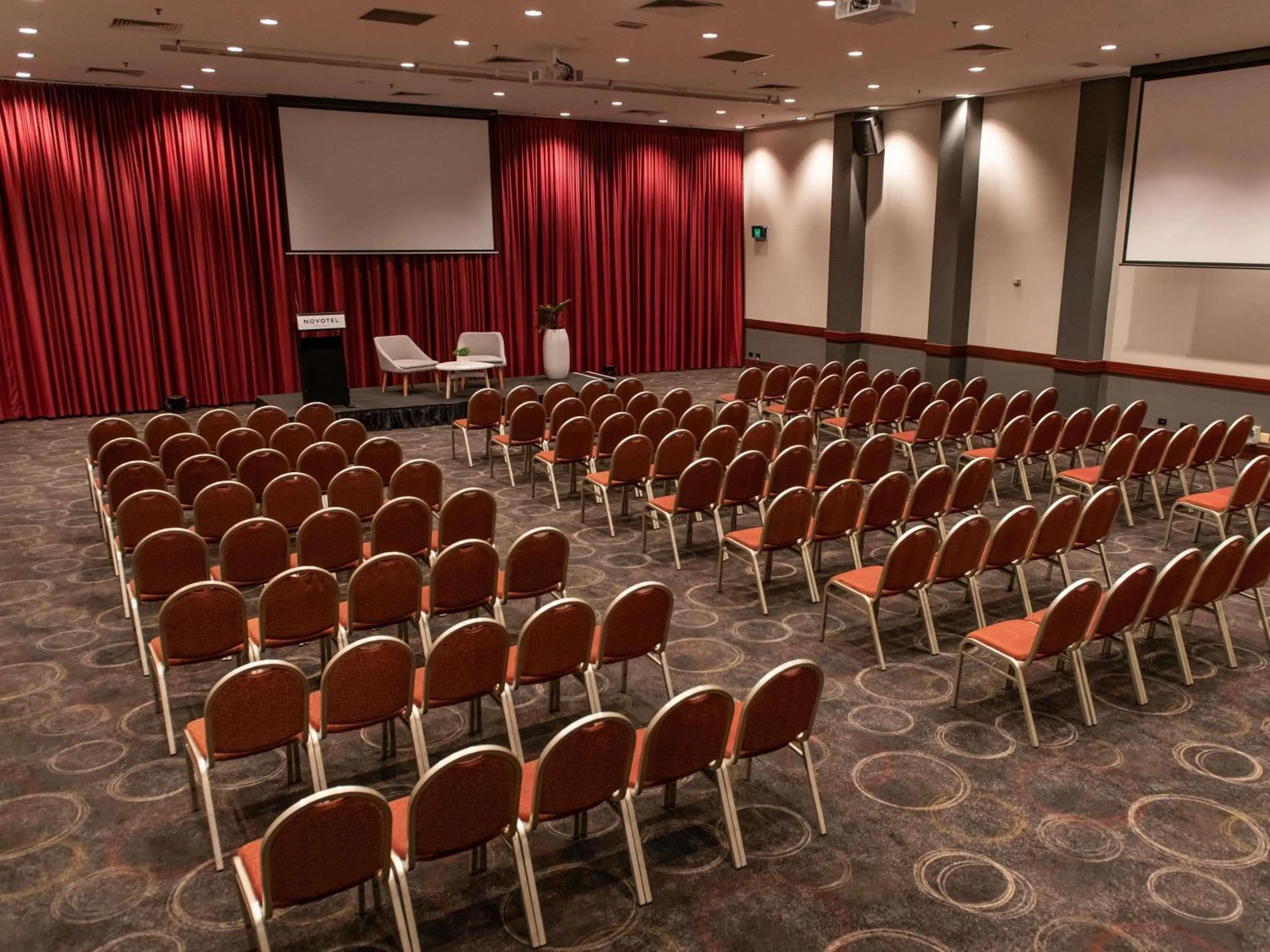 Meeting/conference room in Novotel Perth Langley