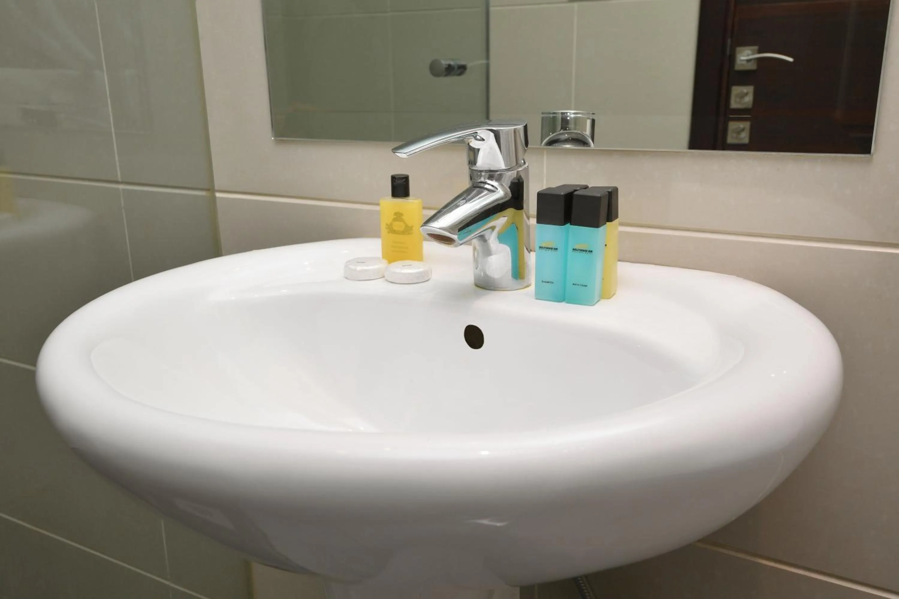 Bathroom in Hollywood Inn Boutique Hotel