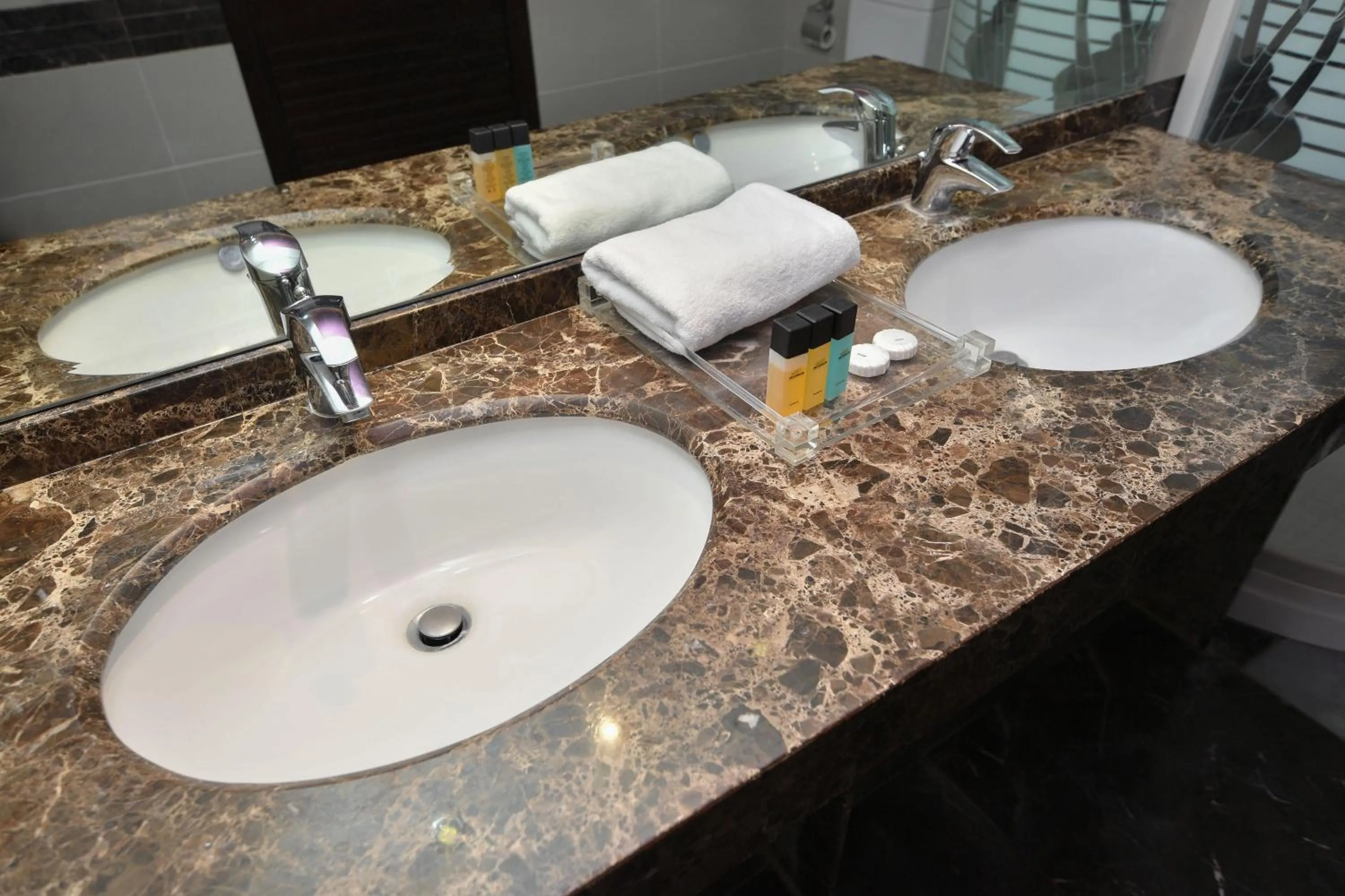 Bathroom in Hollywood Inn Boutique Hotel