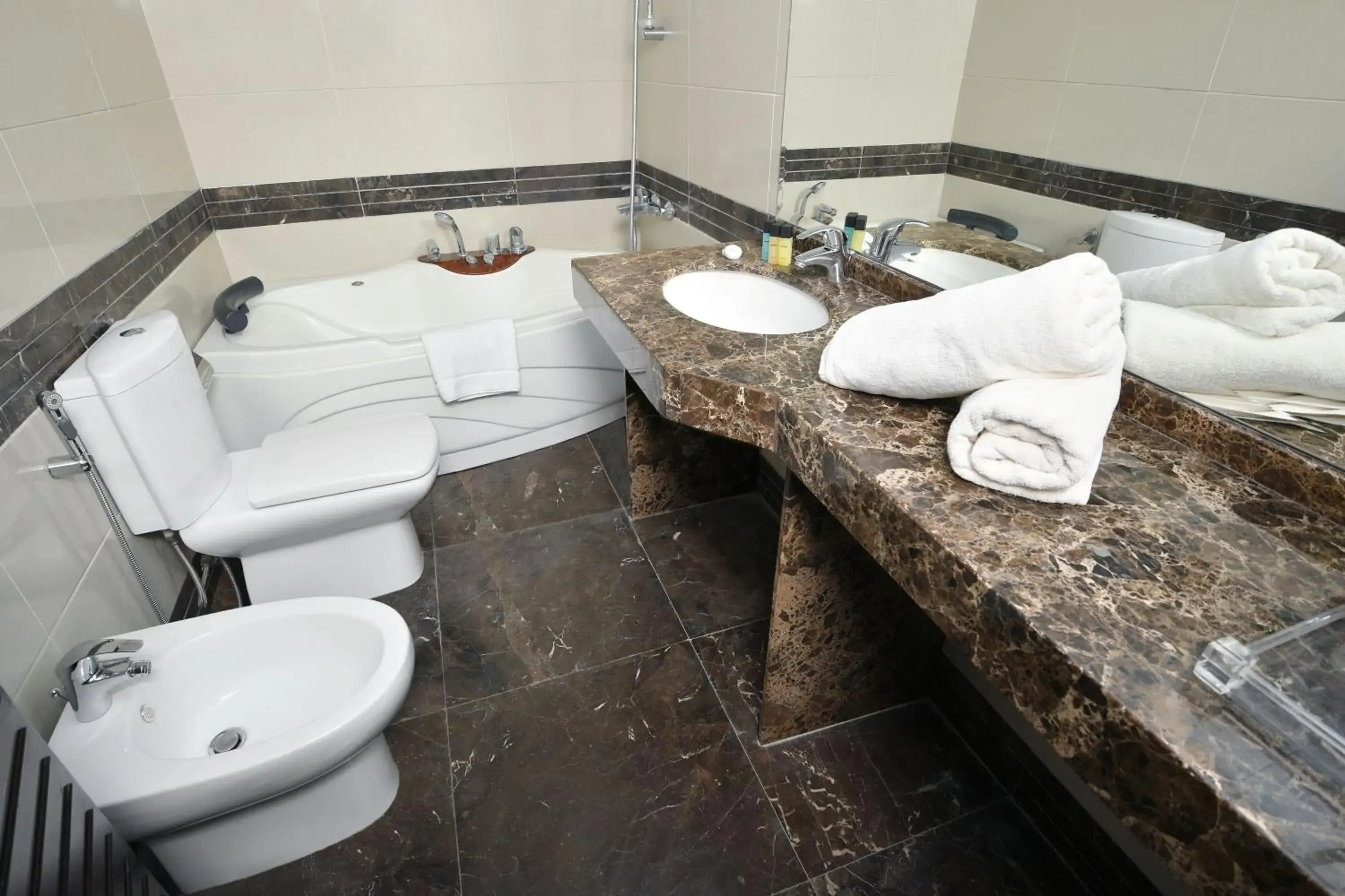 Family Suite with Sea View in Hollywood Inn Boutique Hotel Family Suite with Sea View in Hollywood Inn Boutique Hotel