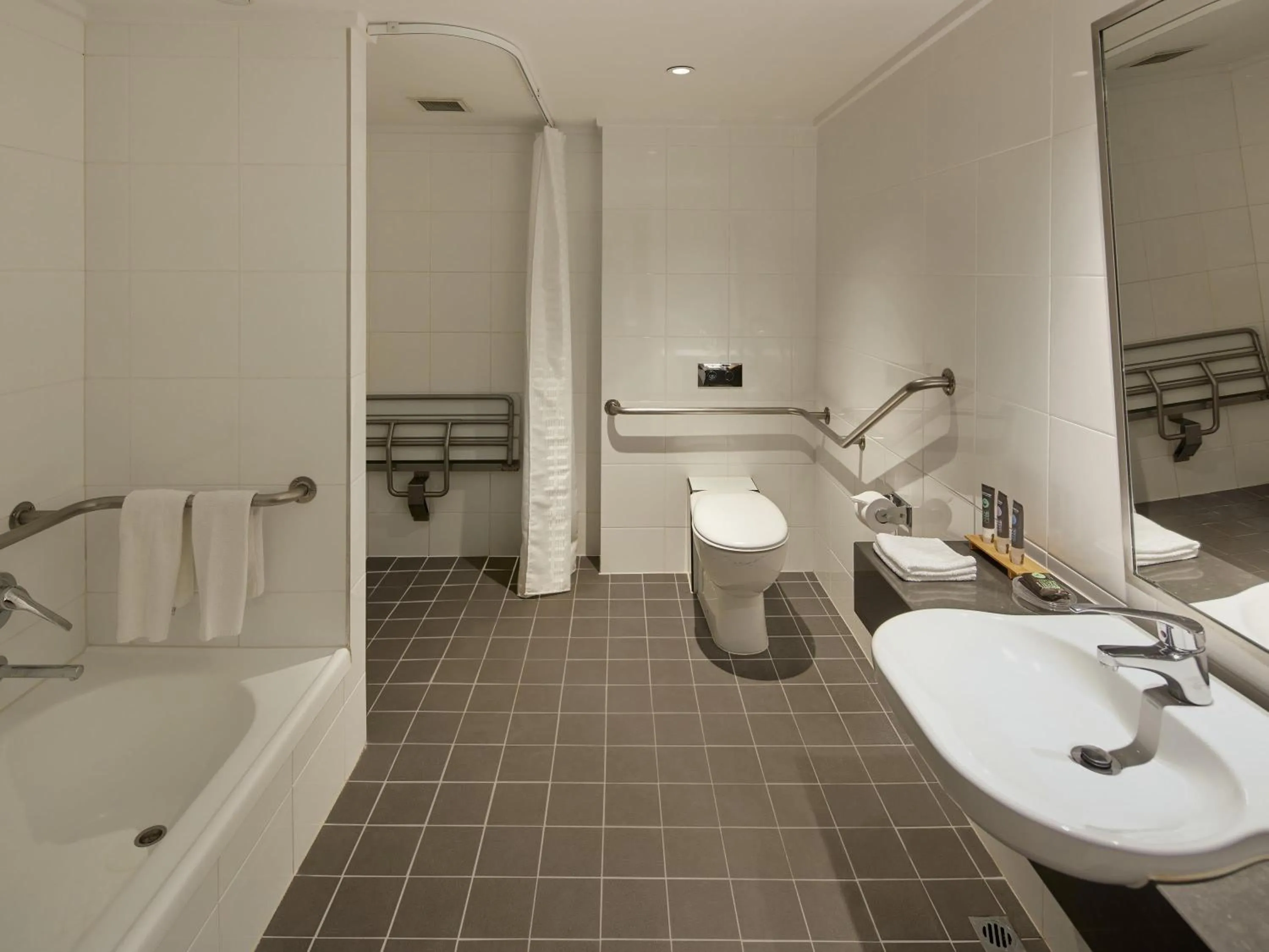 Bedroom in Novotel Melbourne On Collins