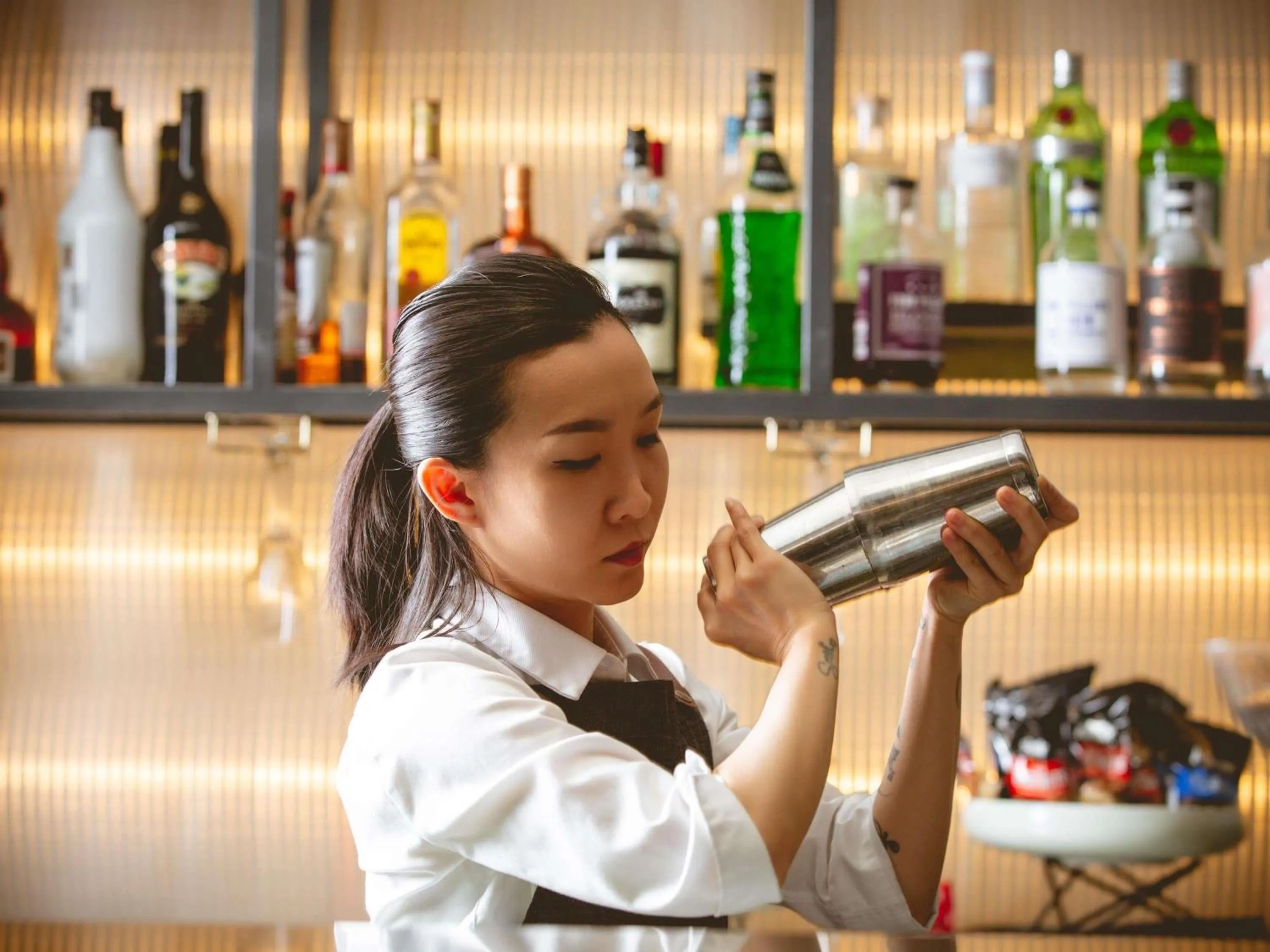 Lounge or bar in Novotel Melbourne On Collins