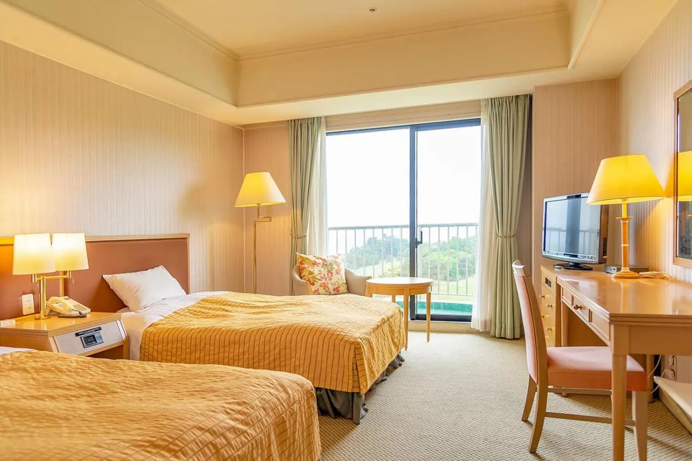 Bed in Onahama Ocean Hotel & Golf Club