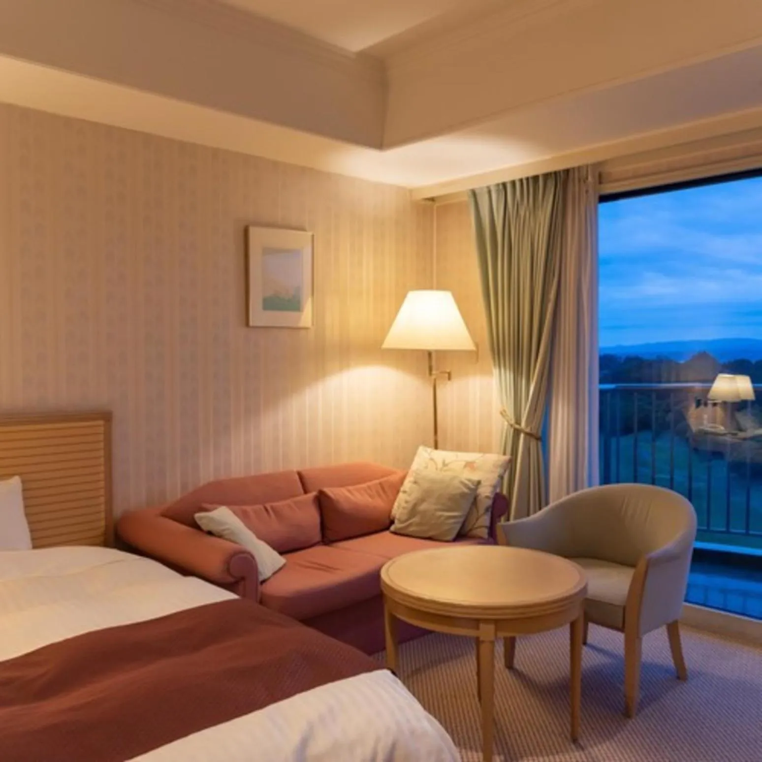 Bed in Onahama Ocean Hotel & Golf Club