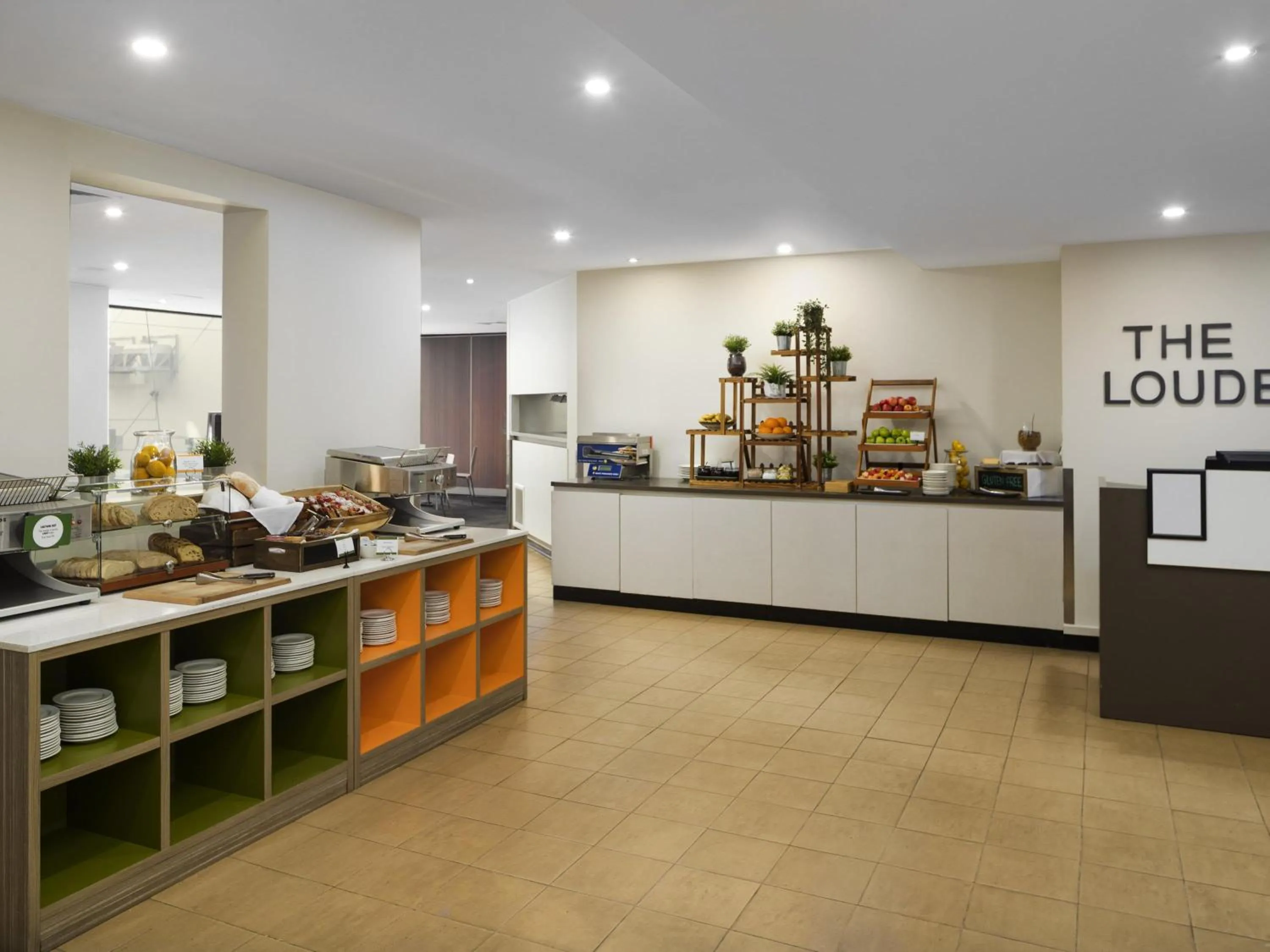 Restaurant/places to eat in Mercure Welcome Melbourne