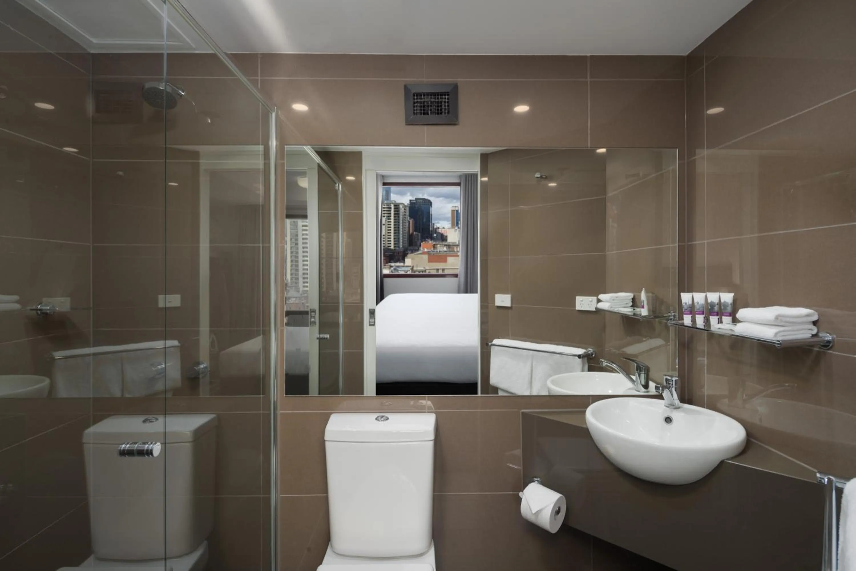 Bathroom in Mercure Welcome Melbourne