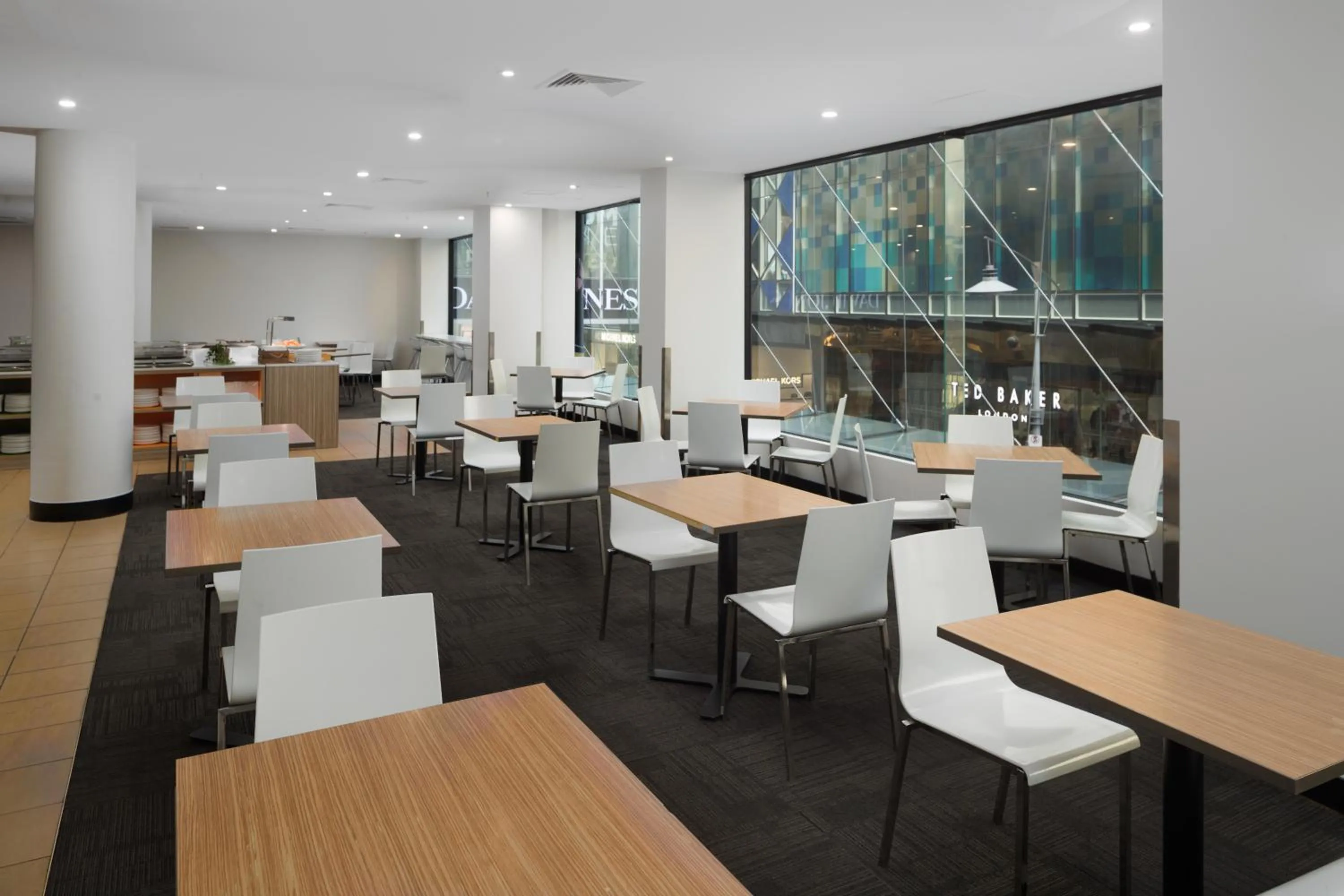 Restaurant/places to eat in Mercure Welcome Melbourne
