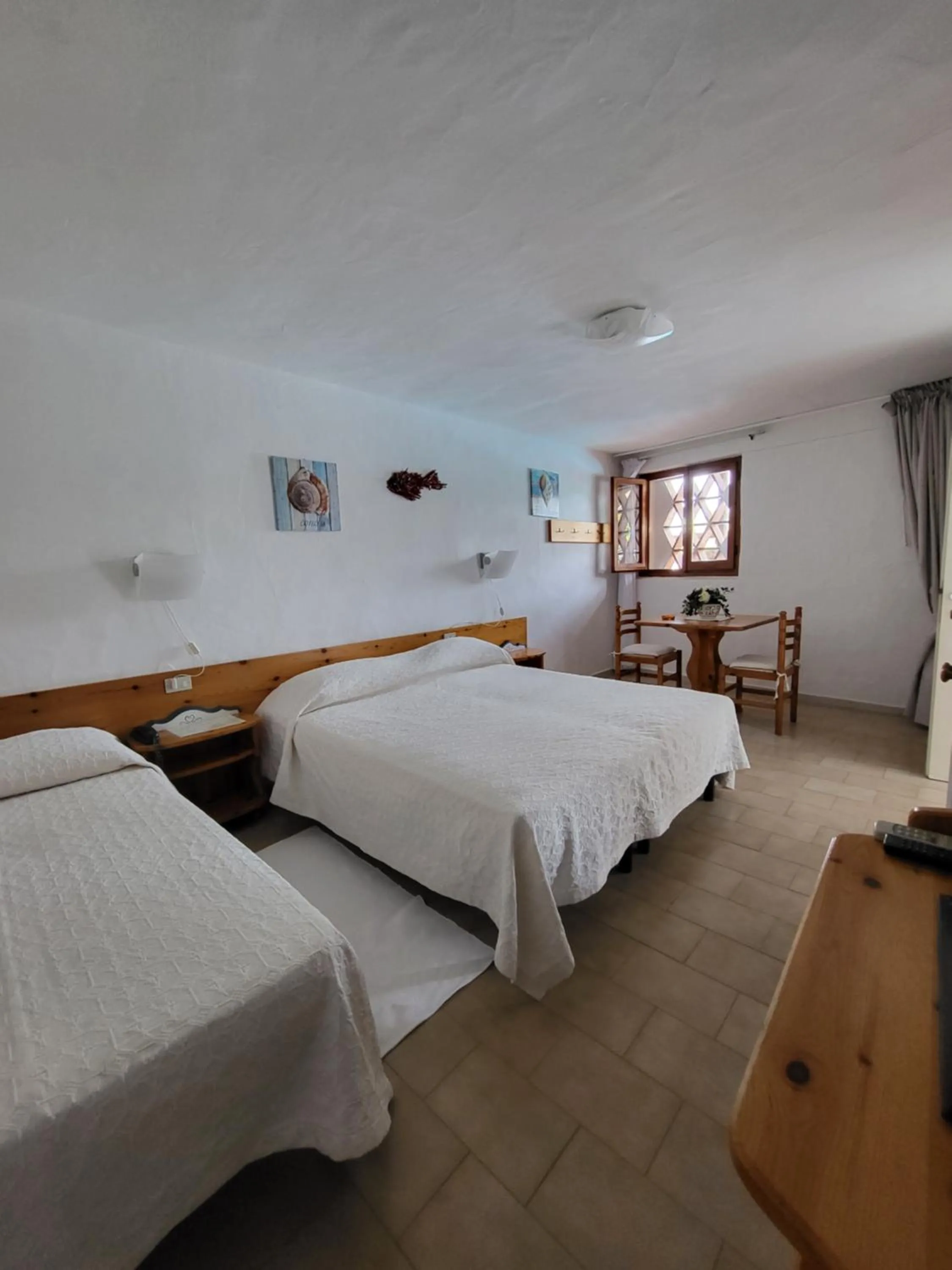 Photo of the whole room, Bed in Hotel Olimpia