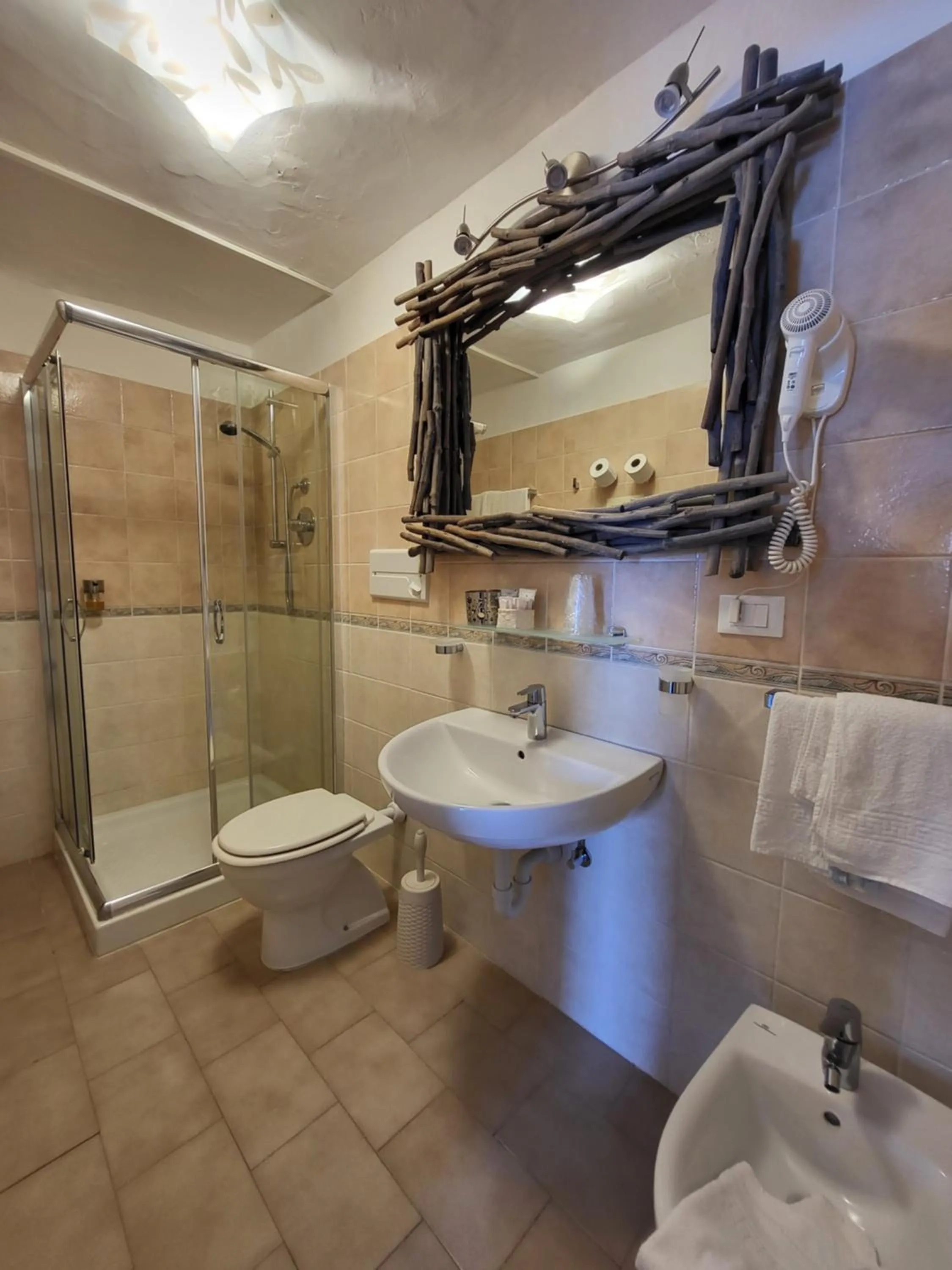 Bathroom in Hotel Olimpia