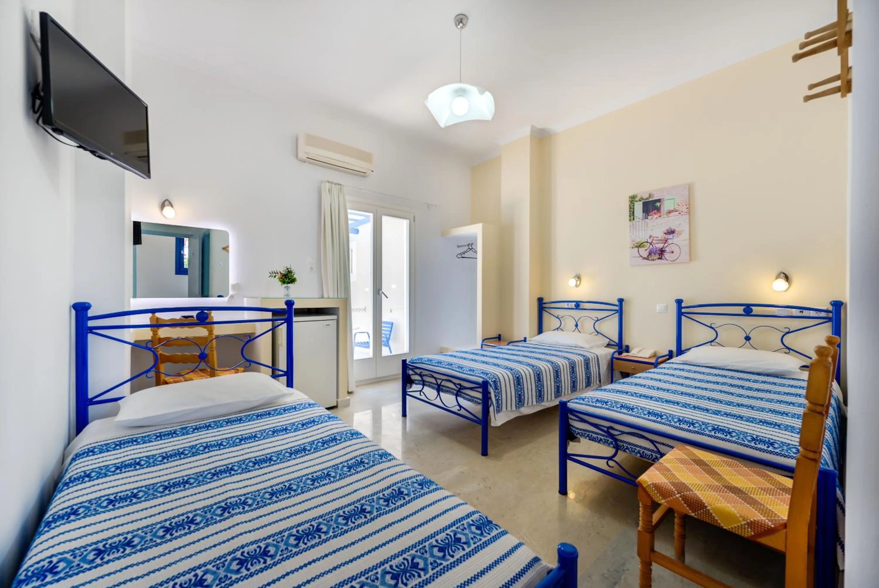 Photo of the whole room, Bed in Akis Hotel