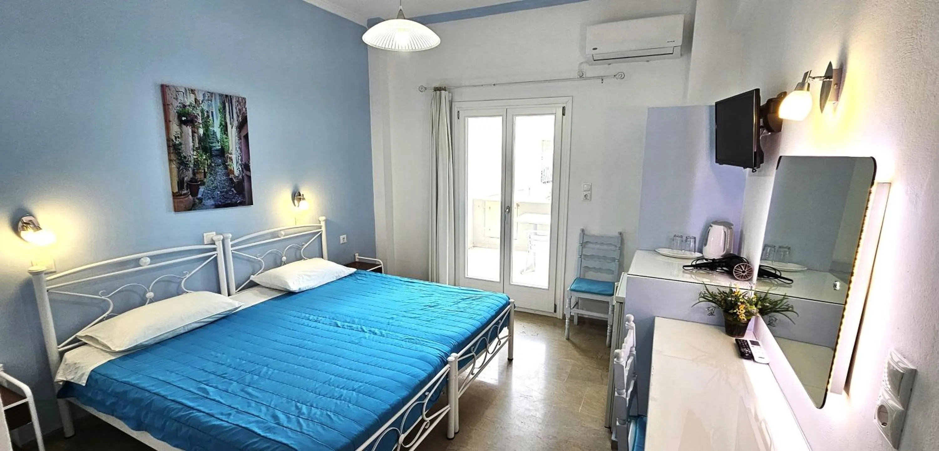 Bedroom, Bed in Akis Hotel