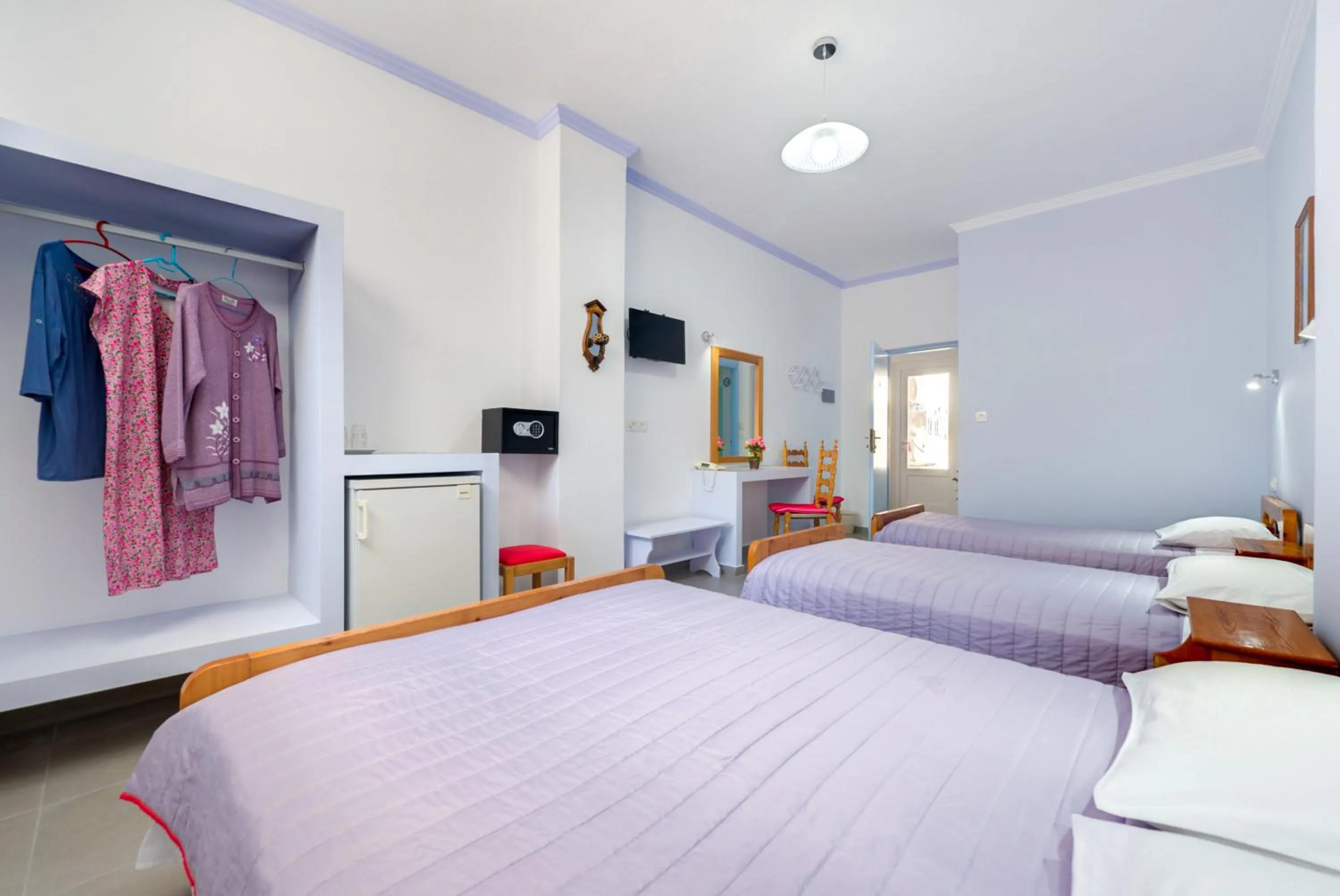 Photo of the whole room, Bed in Akis Hotel