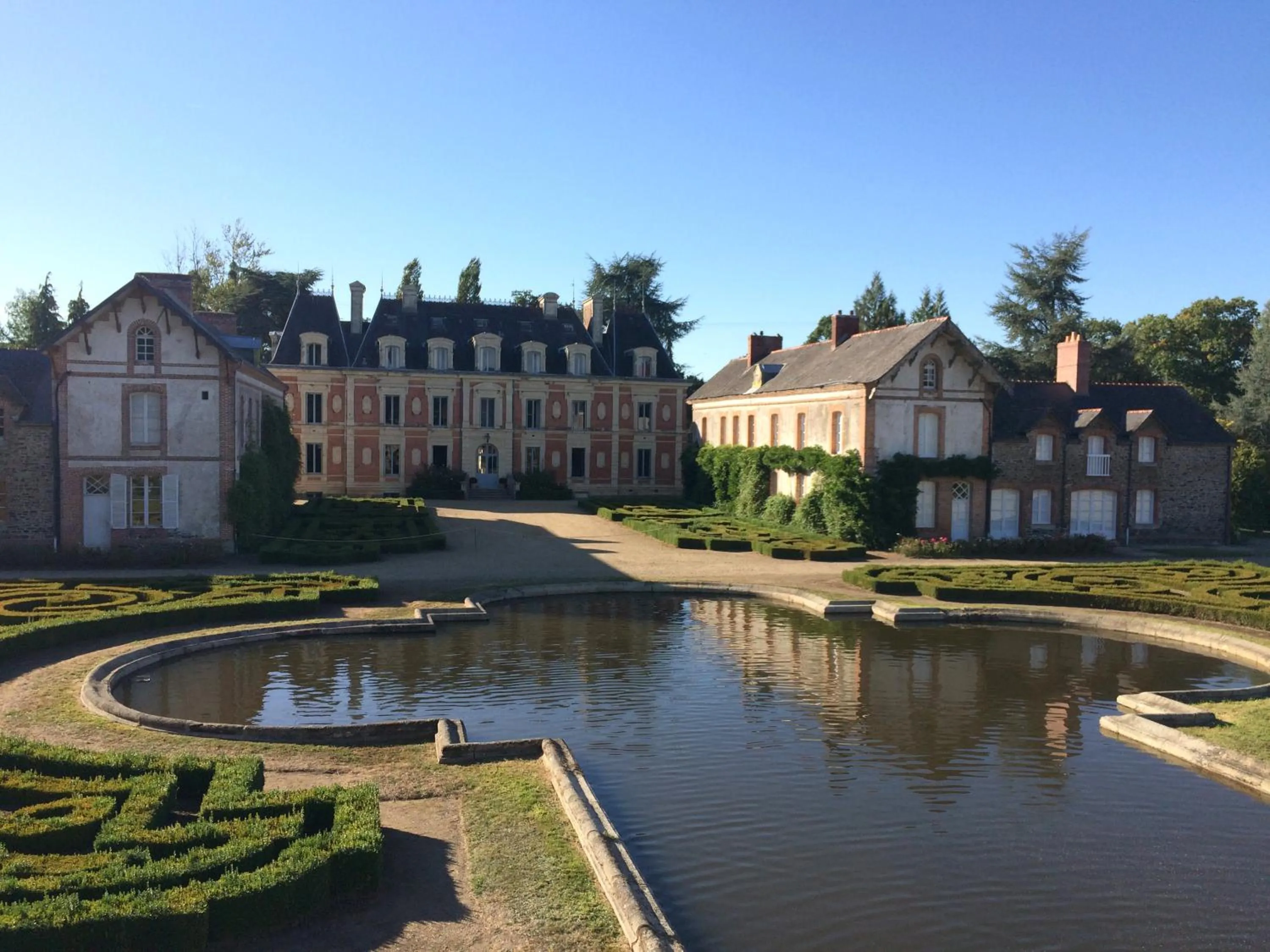 Nearby landmark in La Maison