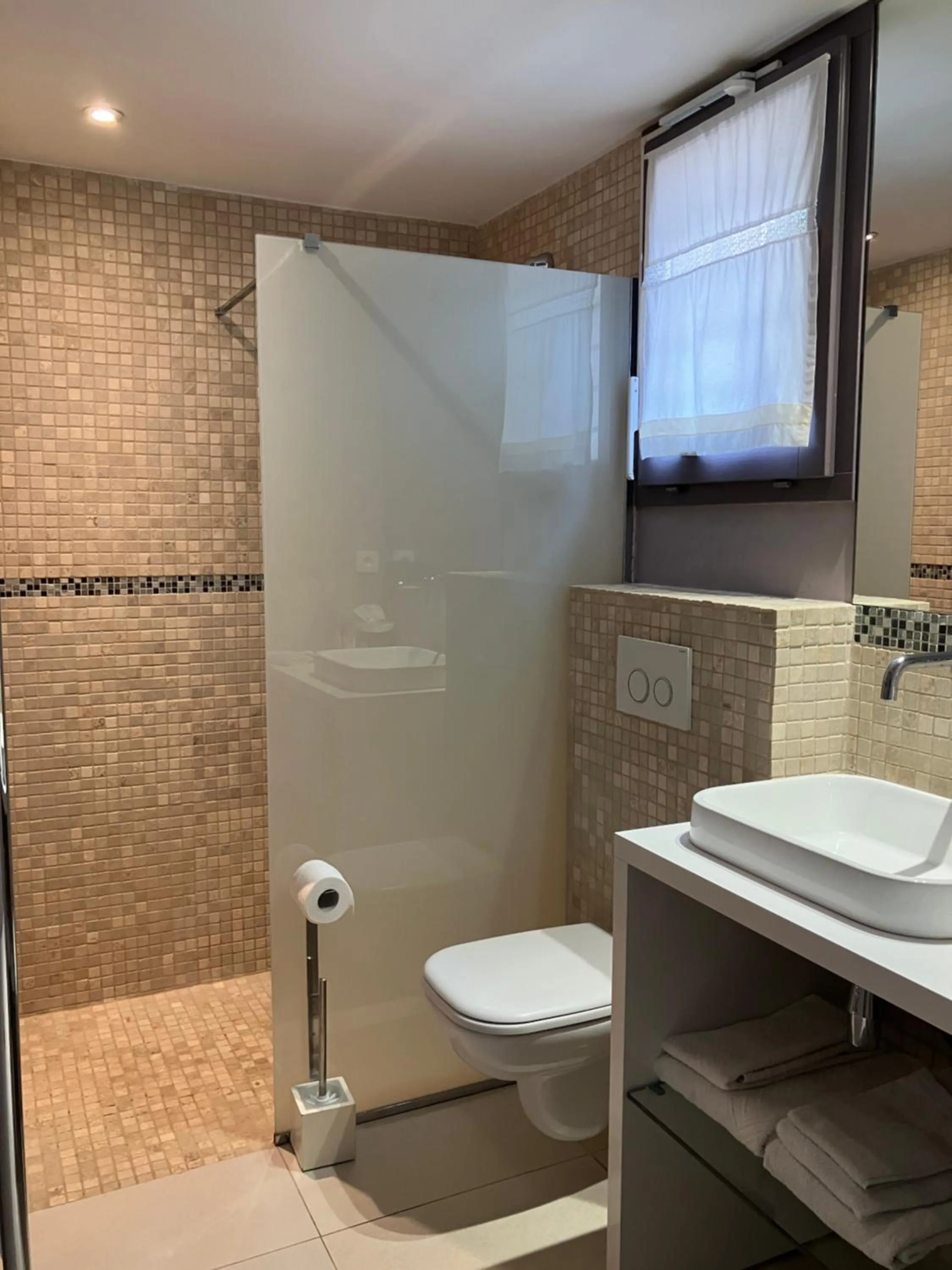 Bathroom in L' Oustau Blanc